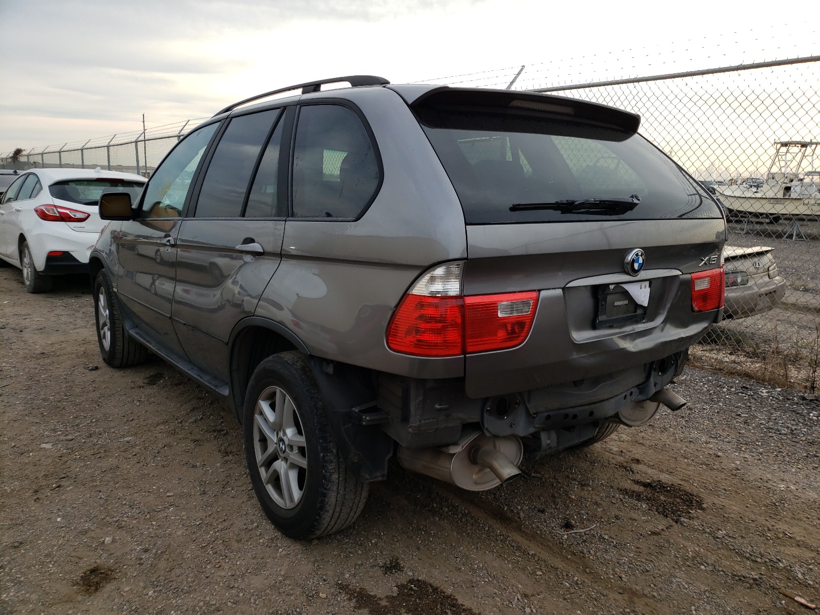 Zdjęcie 3 z aukcji – 2004 BMW X5 3.0I z VIN 5UXFA13584LU34481