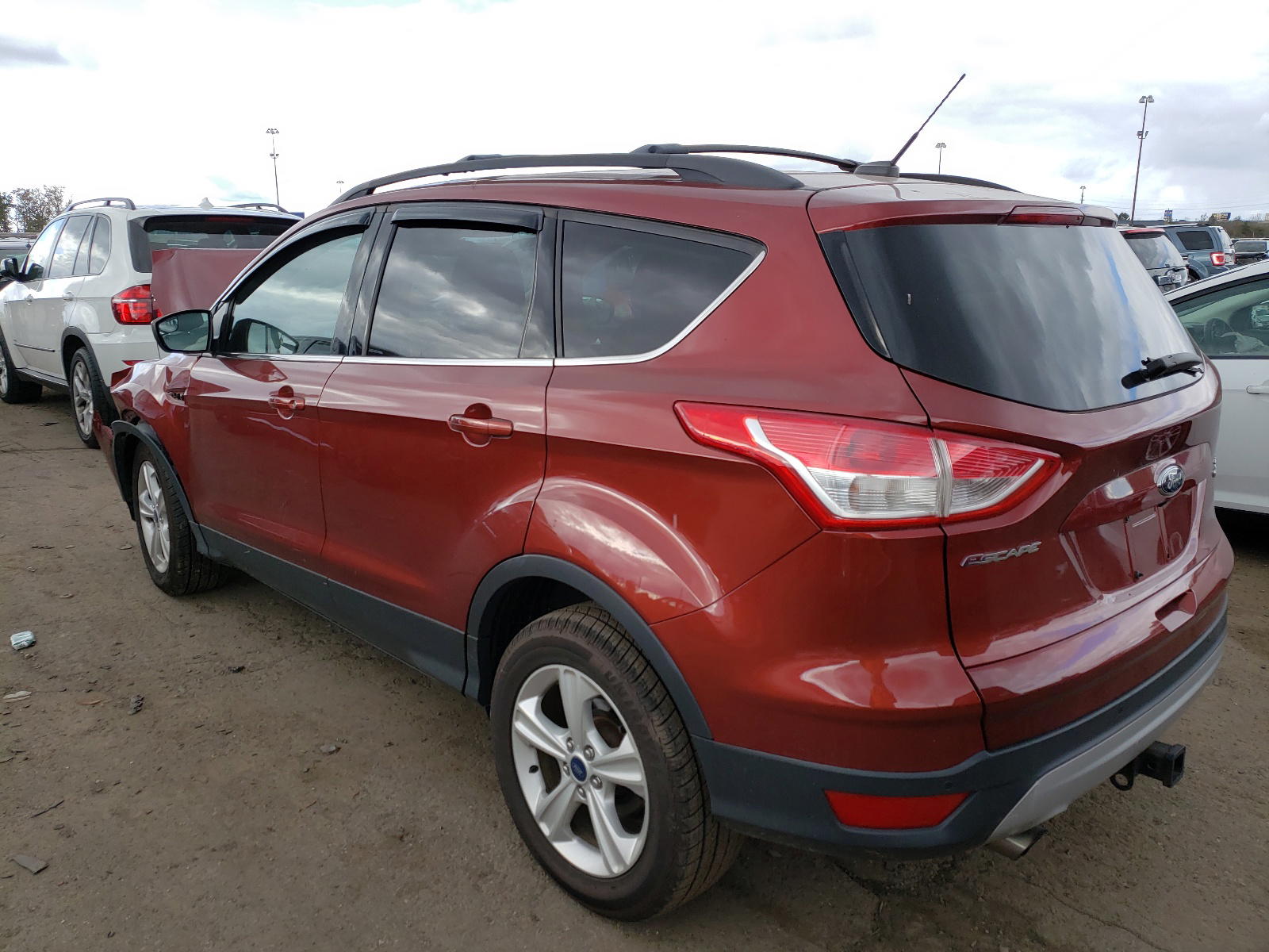 Photo 3 from auction – 2016 FORD ESCAPE SE with VIN 1FMCU9G95GUA26828