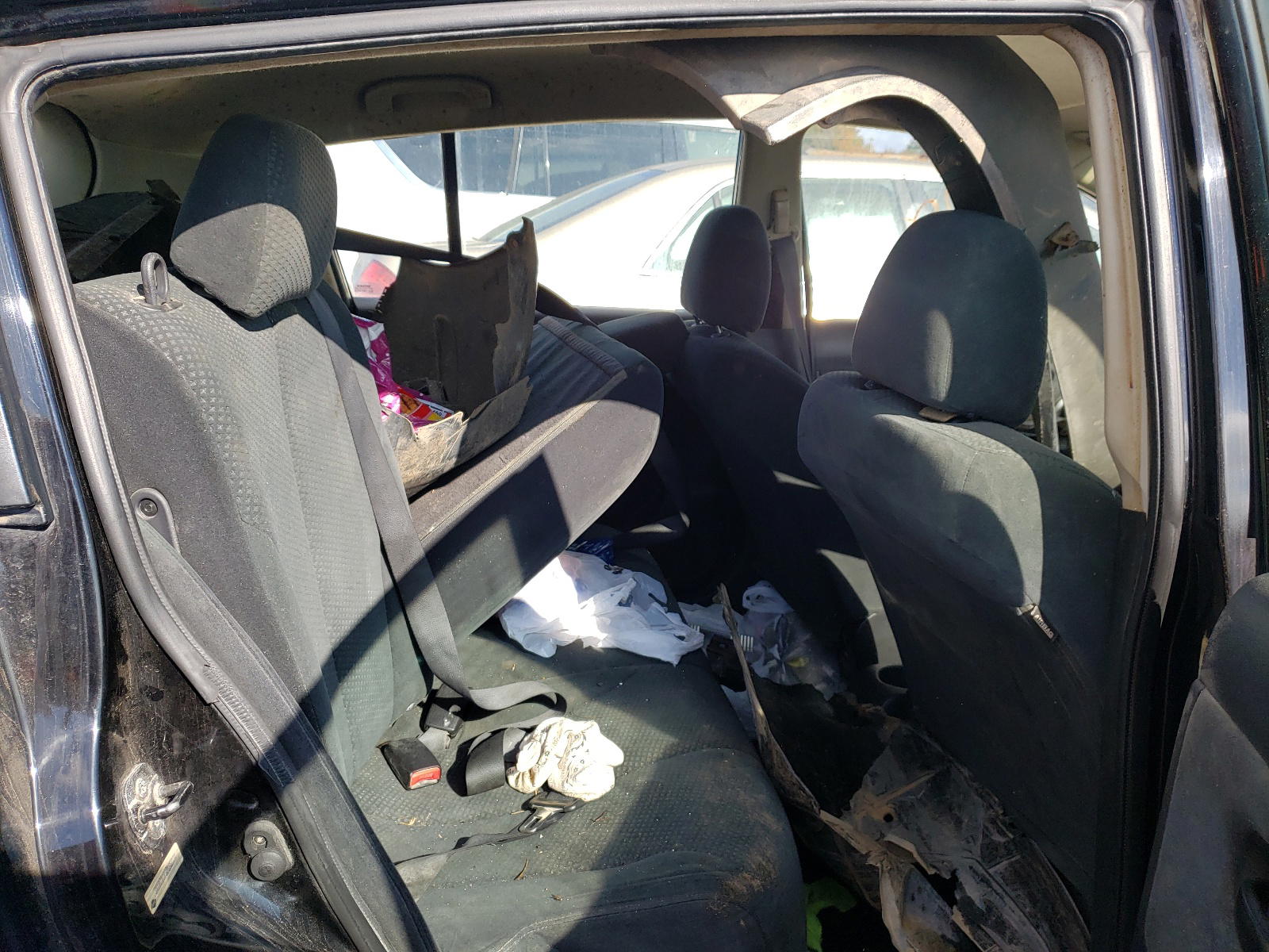 Photo 6 from auction – 2012 NISSAN VERSA S with VIN 3N1BC1CP9CL362174