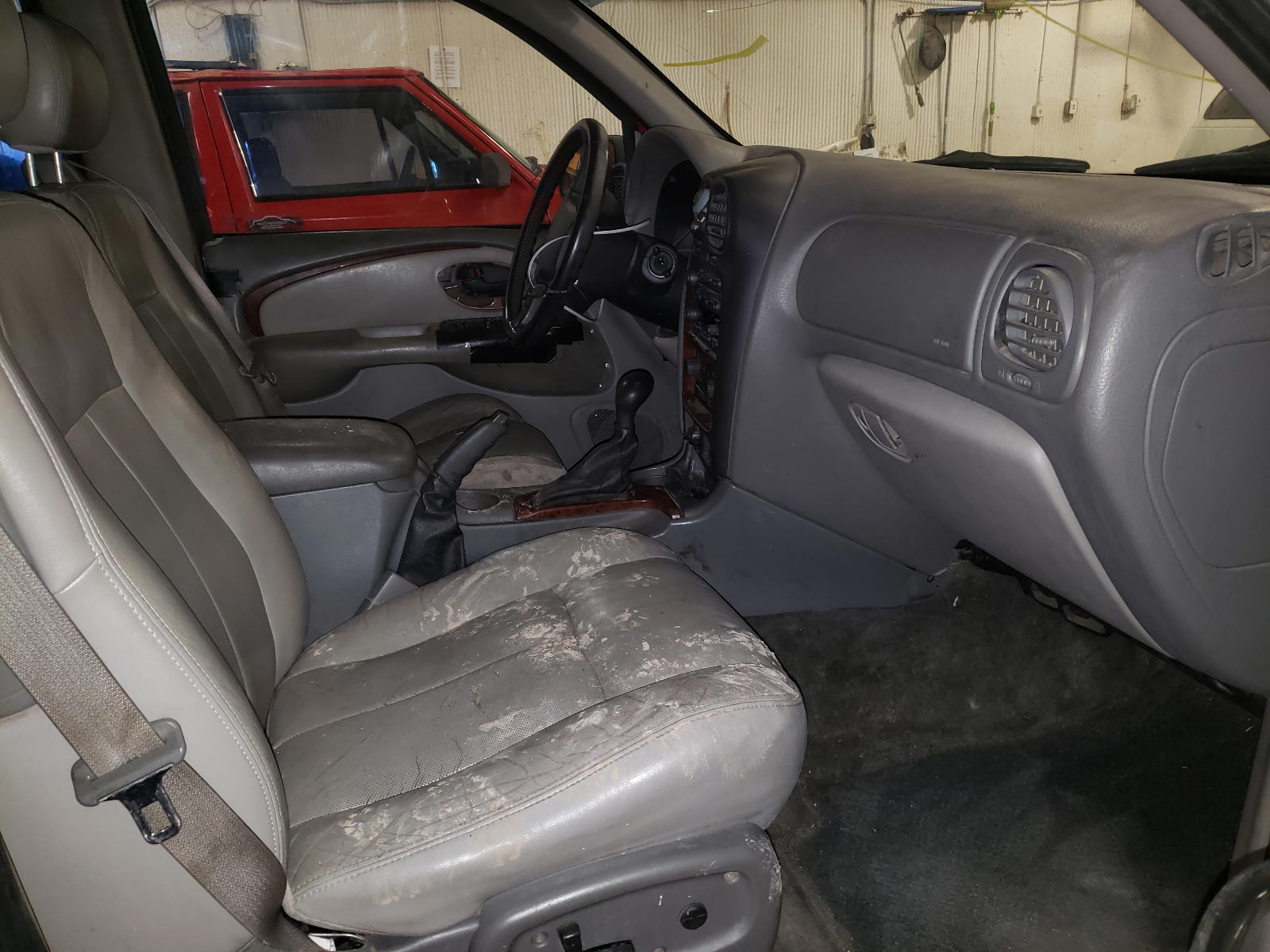 Photo 5 from auction – 2002 OLDSMOBILE BRAVADA with VIN 1GHDT13S522139036