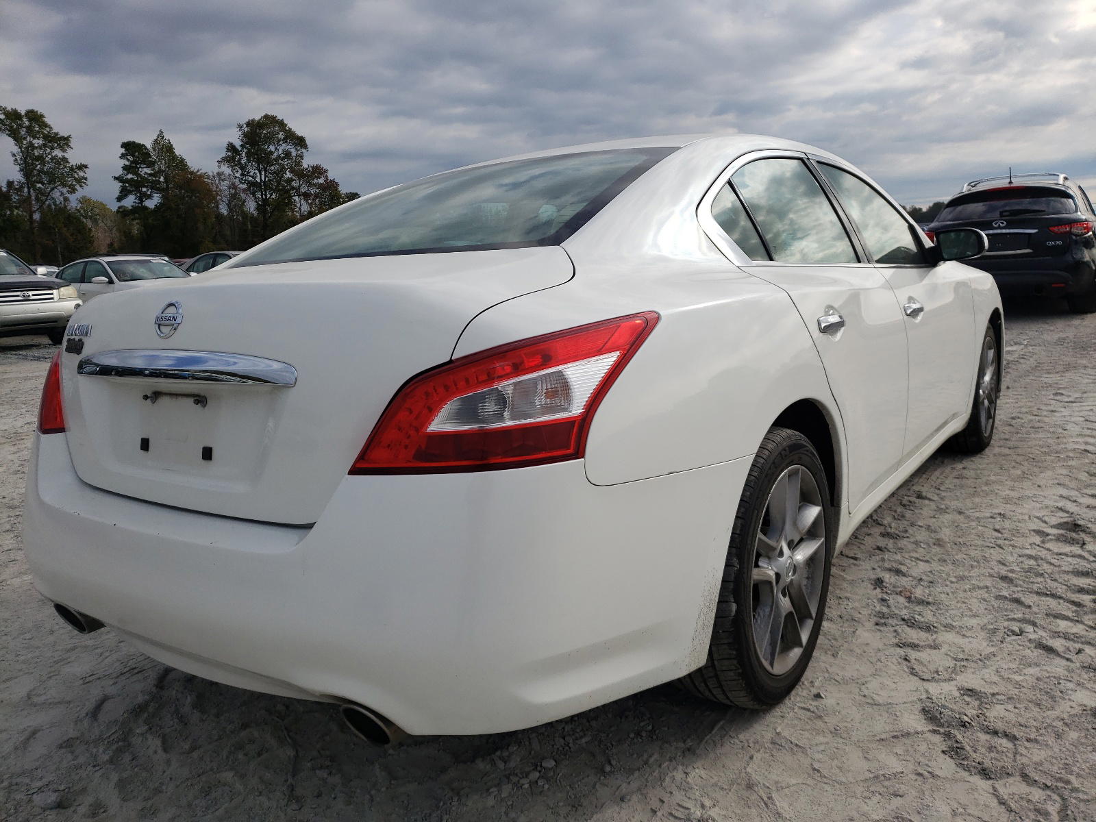Photo 4 from auction – 2011 NISSAN MAXIMA S with VIN 1N4AA5AP9BC814438