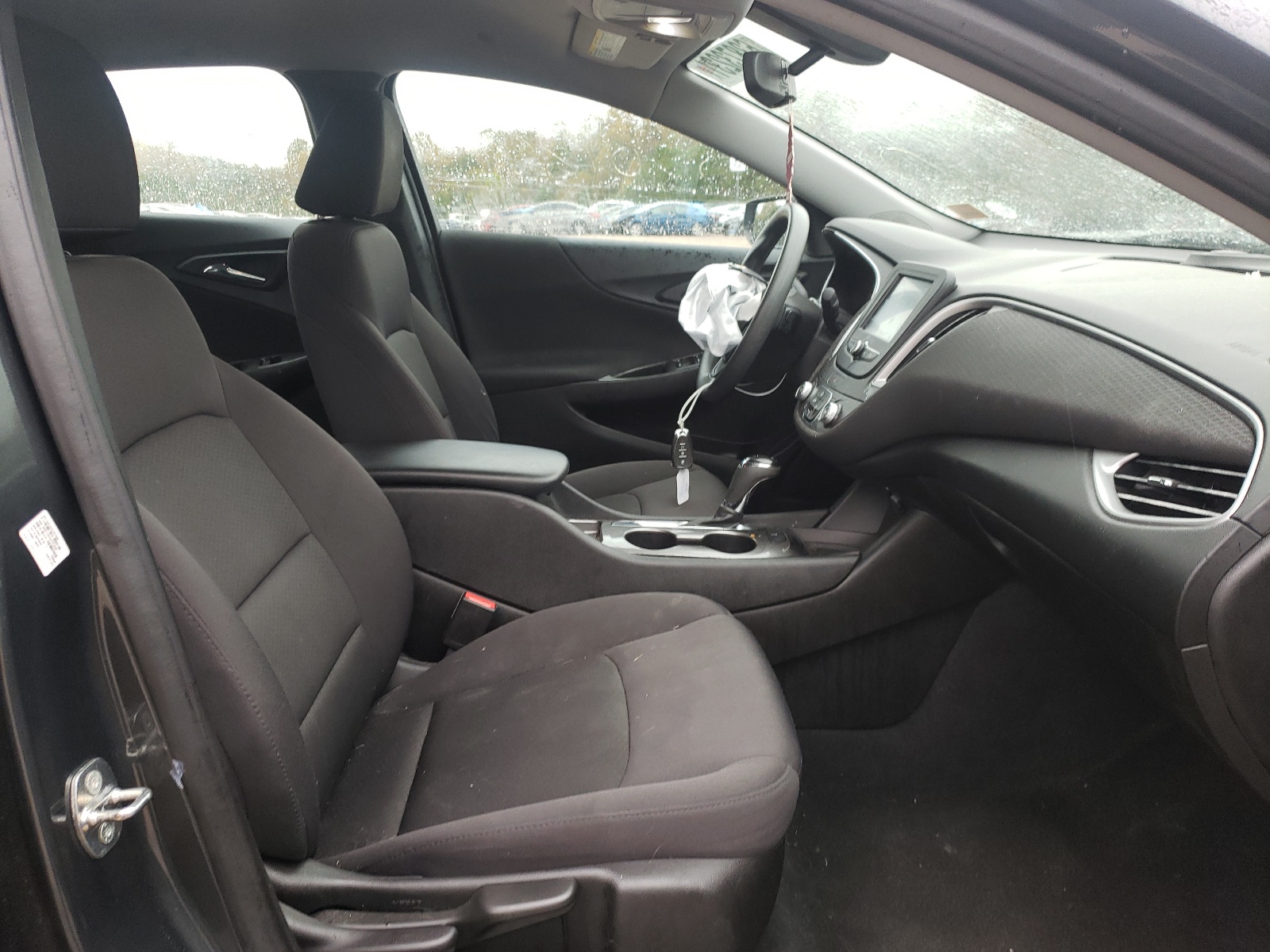 Photo 5 from auction – 2017 CHEVROLET MALIBU LS with VIN 1G1ZC5ST2HF254376