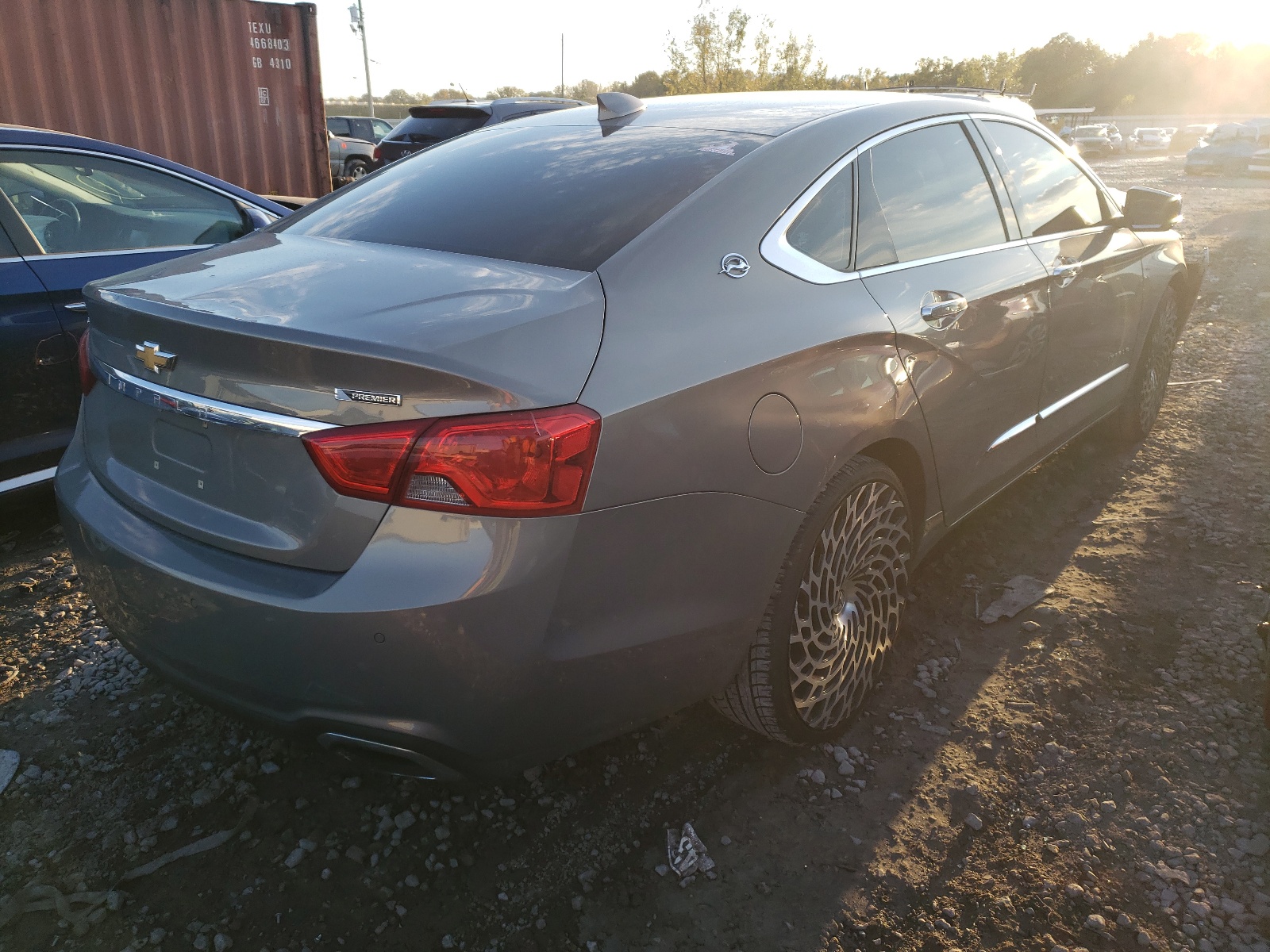 Photo 4 from auction – 2017 CHEVROLET IMPALA PRE with VIN 1G1145S31HU195634