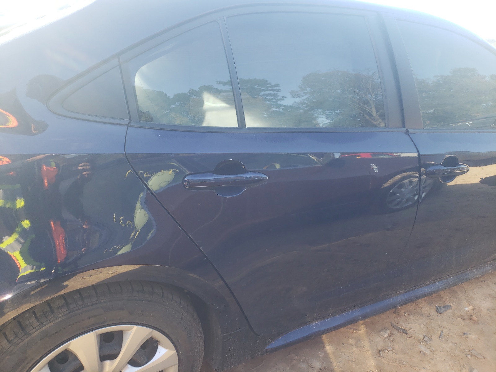 Photo 6 from auction – 2021 TOYOTA COROLLA LE with VIN JTDEPMAE5MJ165920