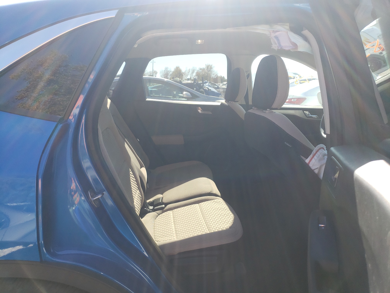 Photo 6 from auction – 2020 FORD ESCAPE SE with VIN 1FMCU9G67LUC65541