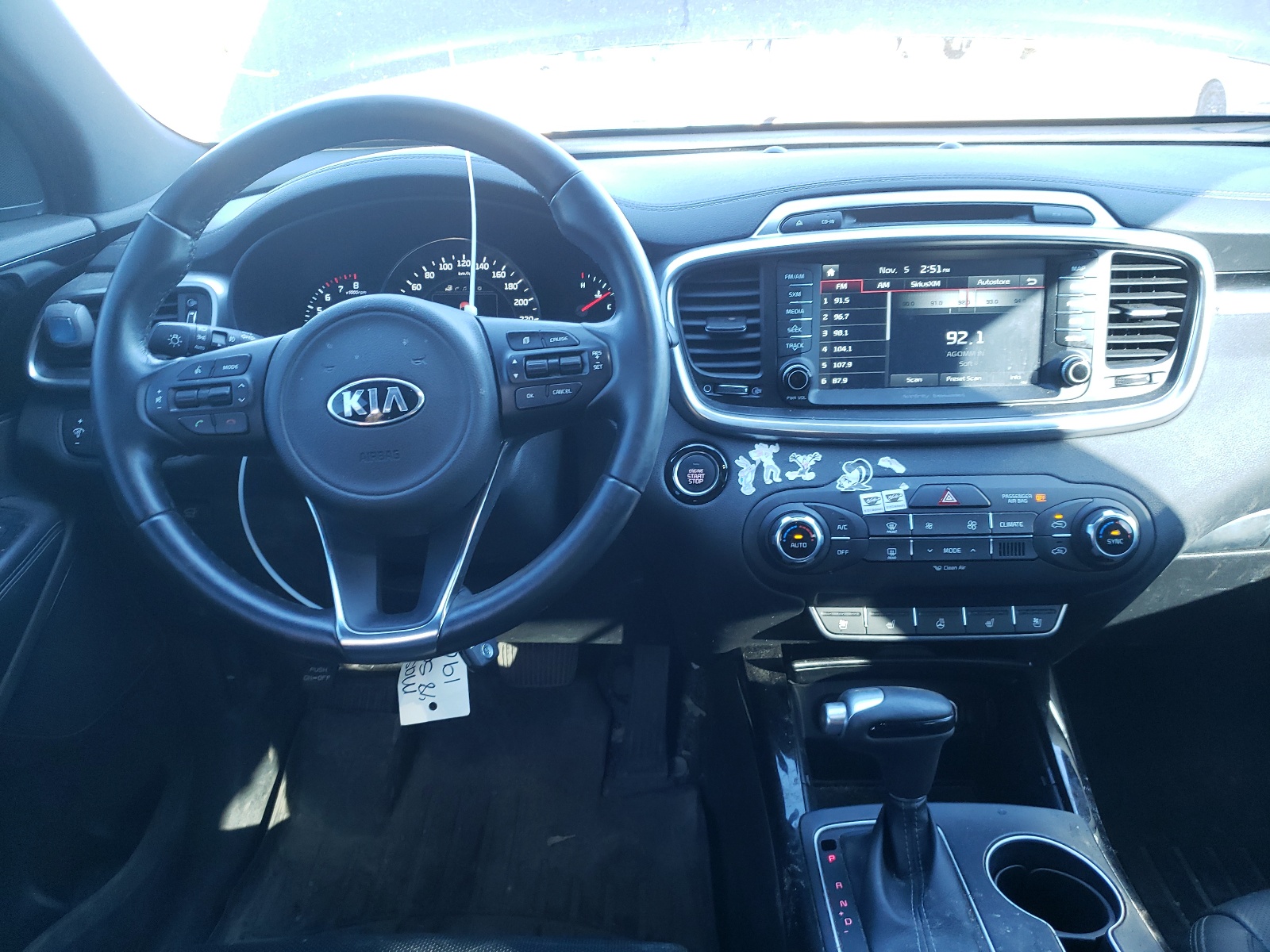 Photo 9 from auction – 2018 KIA SORENTO SX with VIN 5XYPKDA19JG352464
