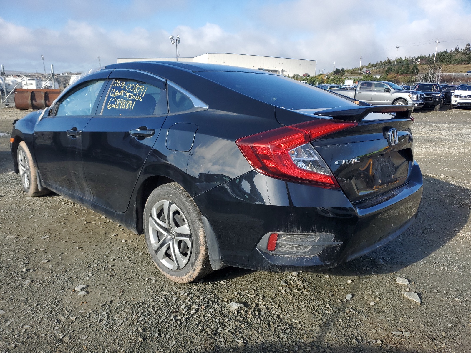 Photo 3 from auction – 2018 HONDA CIVIC LX with VIN 2HGFC2F59JH008791