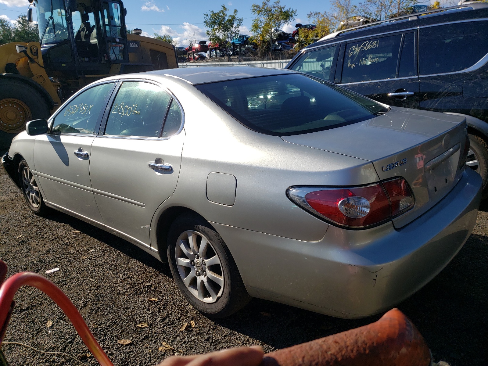 Zdjęcie 3 z aukcji – 2004 LEXUS ES 330 z VIN JTHBA30G940015458