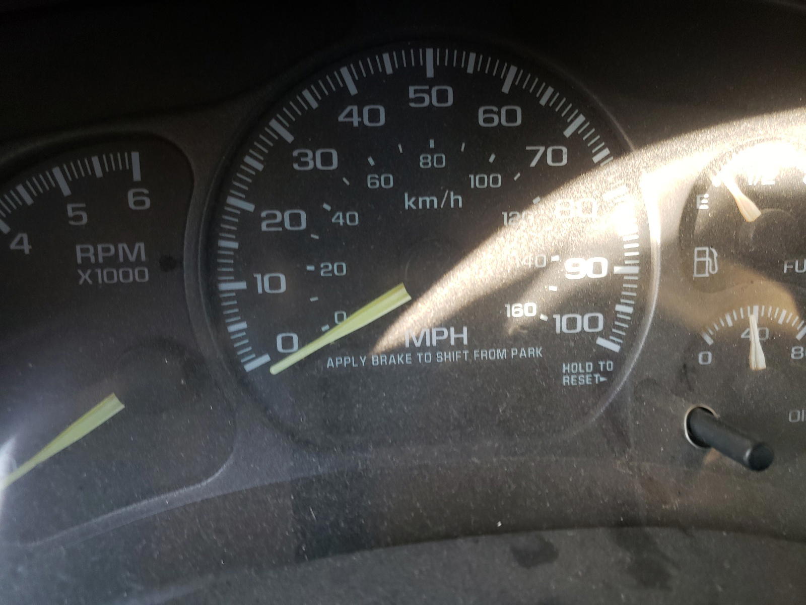 Photo 8 from auction – 2001 GMC NEW SIERRA with VIN 2GTEC19V411233516