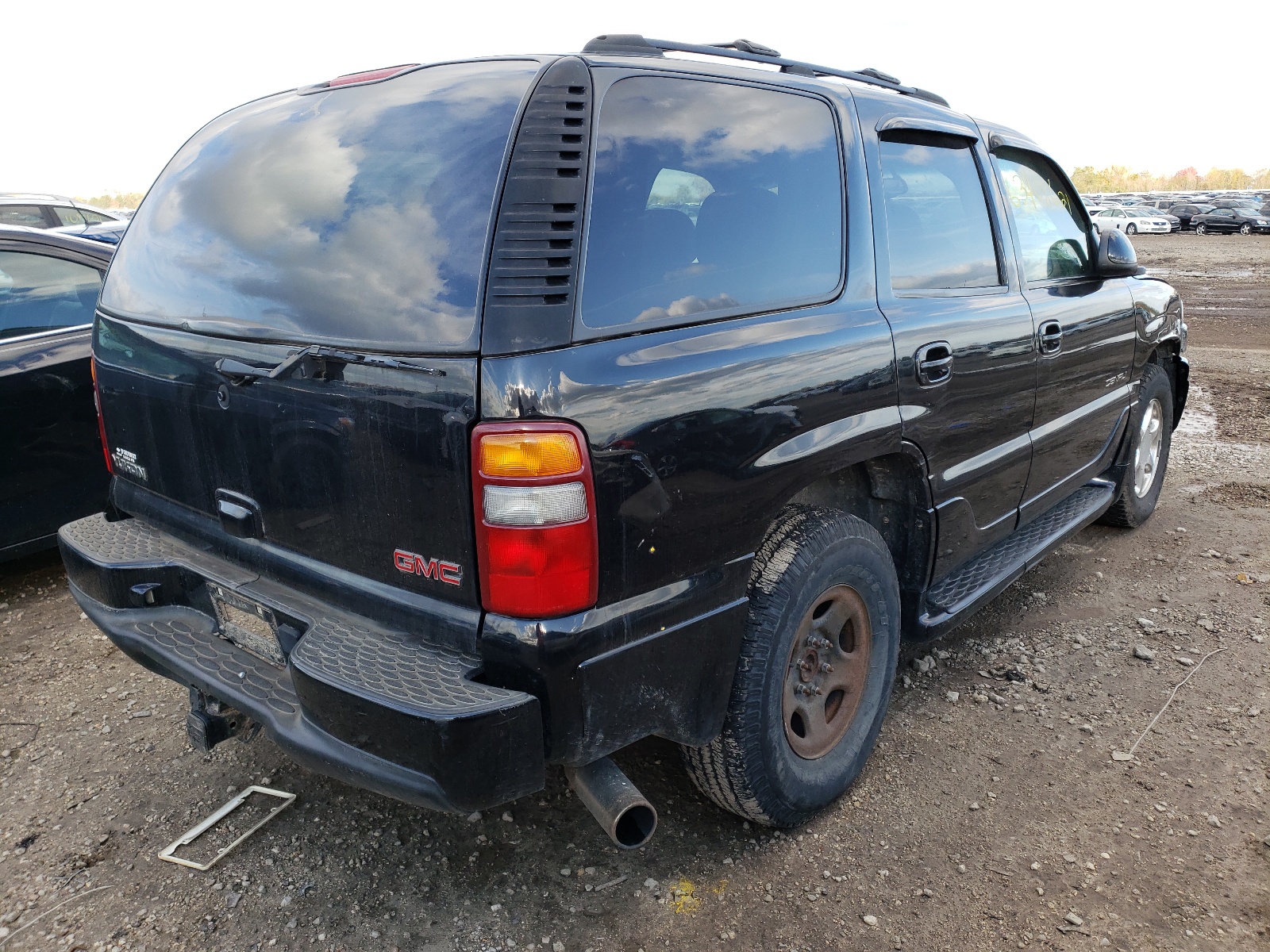 Photo 4 from auction – 2003 GMC YUKON DENA with VIN 1GKEK63U23J152835