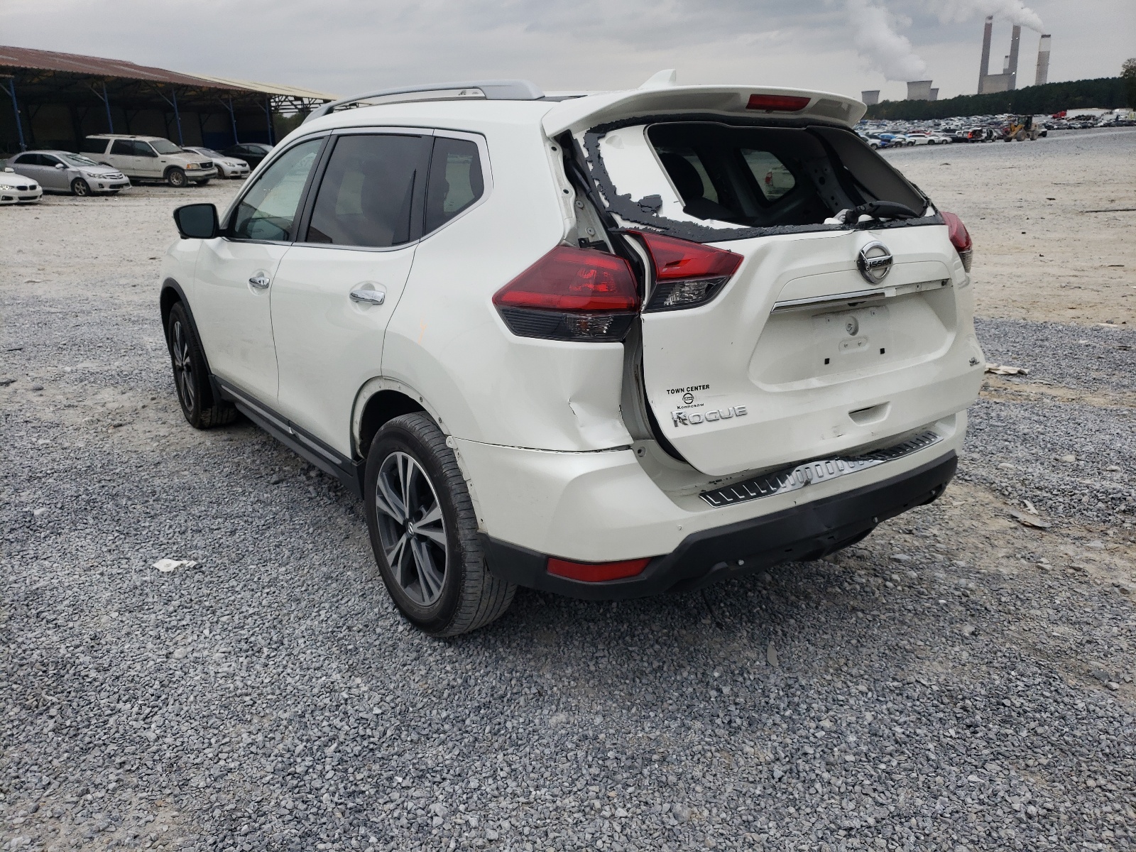 Photo 3 from auction – 2018 NISSAN ROGUE S with VIN 5N1AT2MT0JC837760