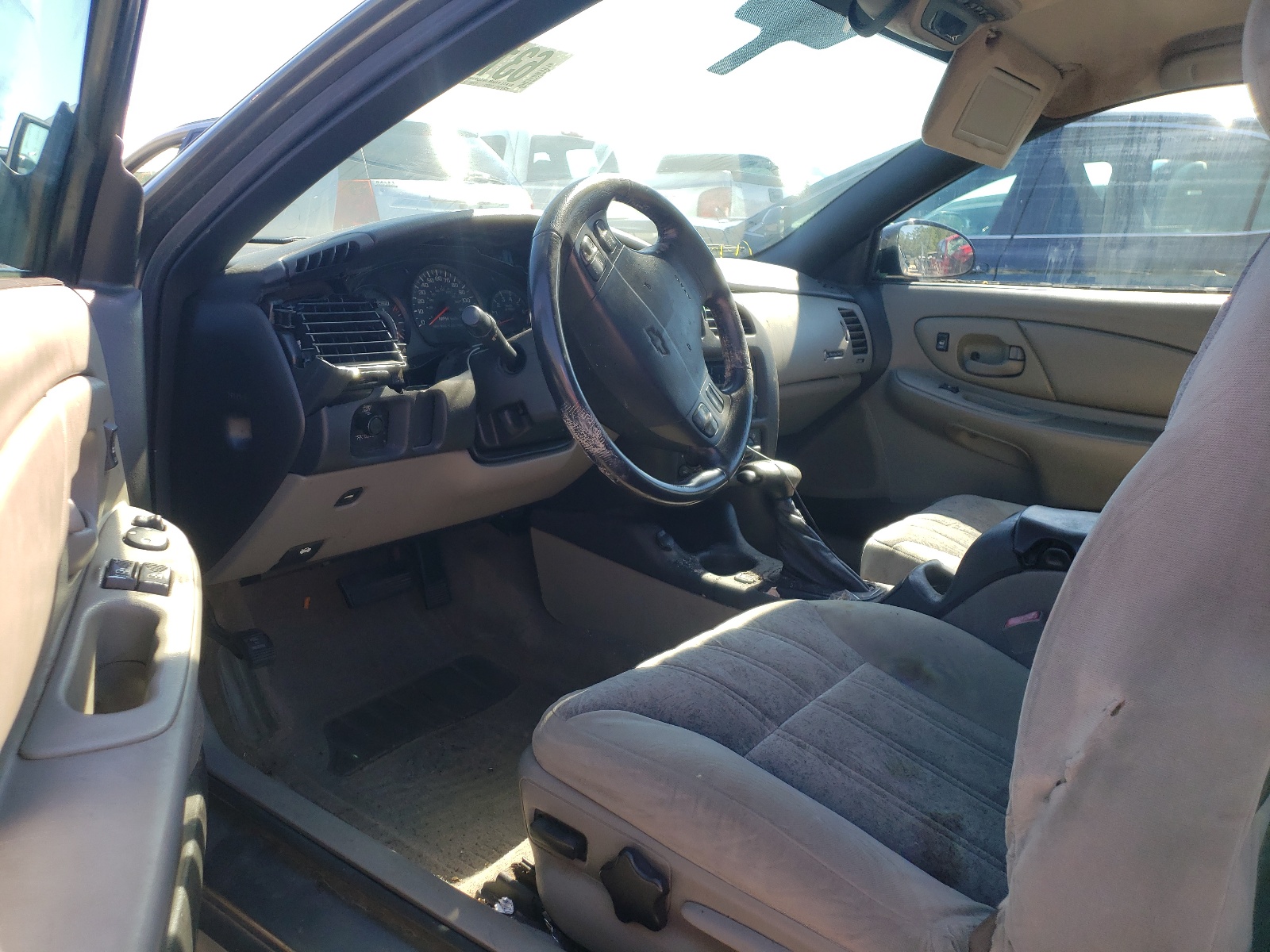 Photo 9 from auction – 2004 CHEVROLET MONTE CARL with VIN 2G1WW12E049439579