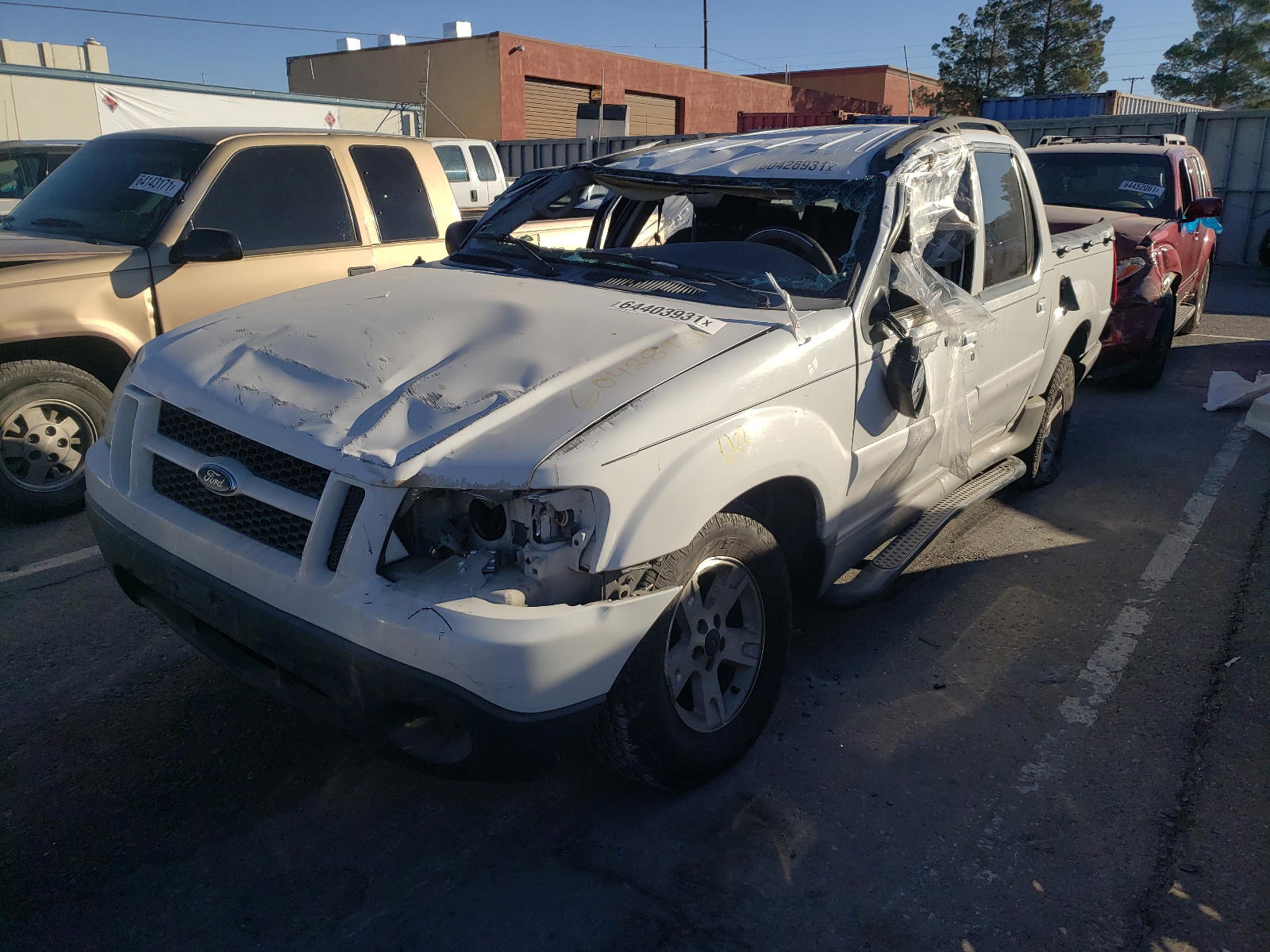 Photo 2 from auction – 2005 FORD EXPLORER S with VIN 1FMZU67K65UB44248