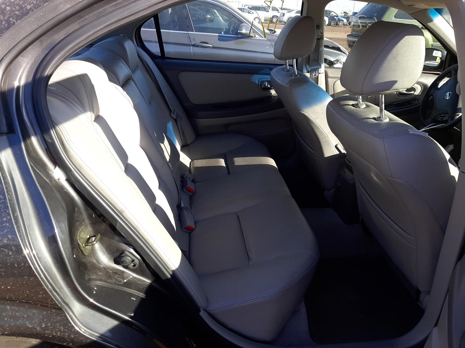 Photo 6 from auction – 2002 NISSAN MAXIMA with VIN JN1DA31AX2T308370
