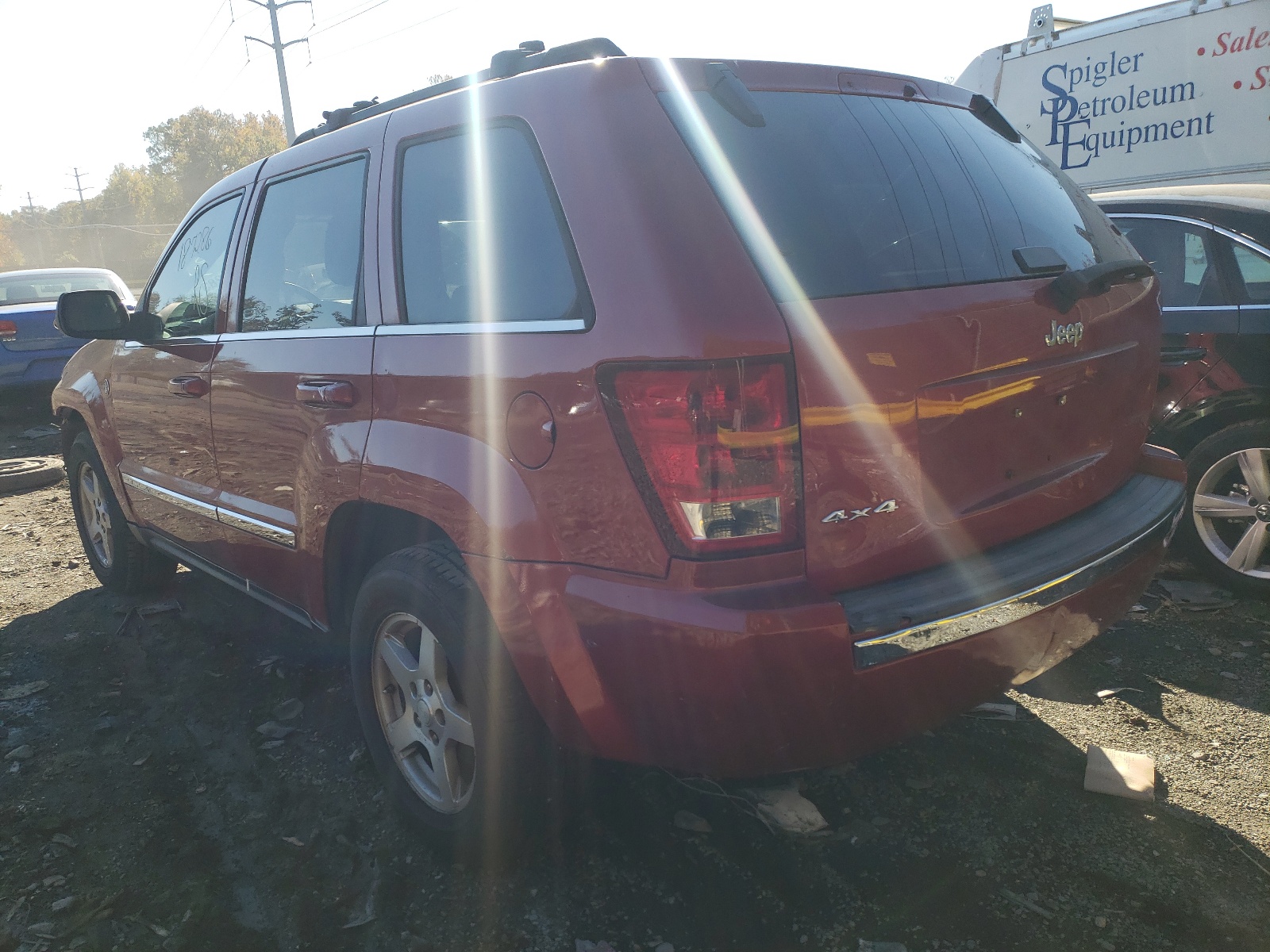 Photo 3 from auction – 2005 JEEP GRAND CHER with VIN 1J4HR58N85C549077
