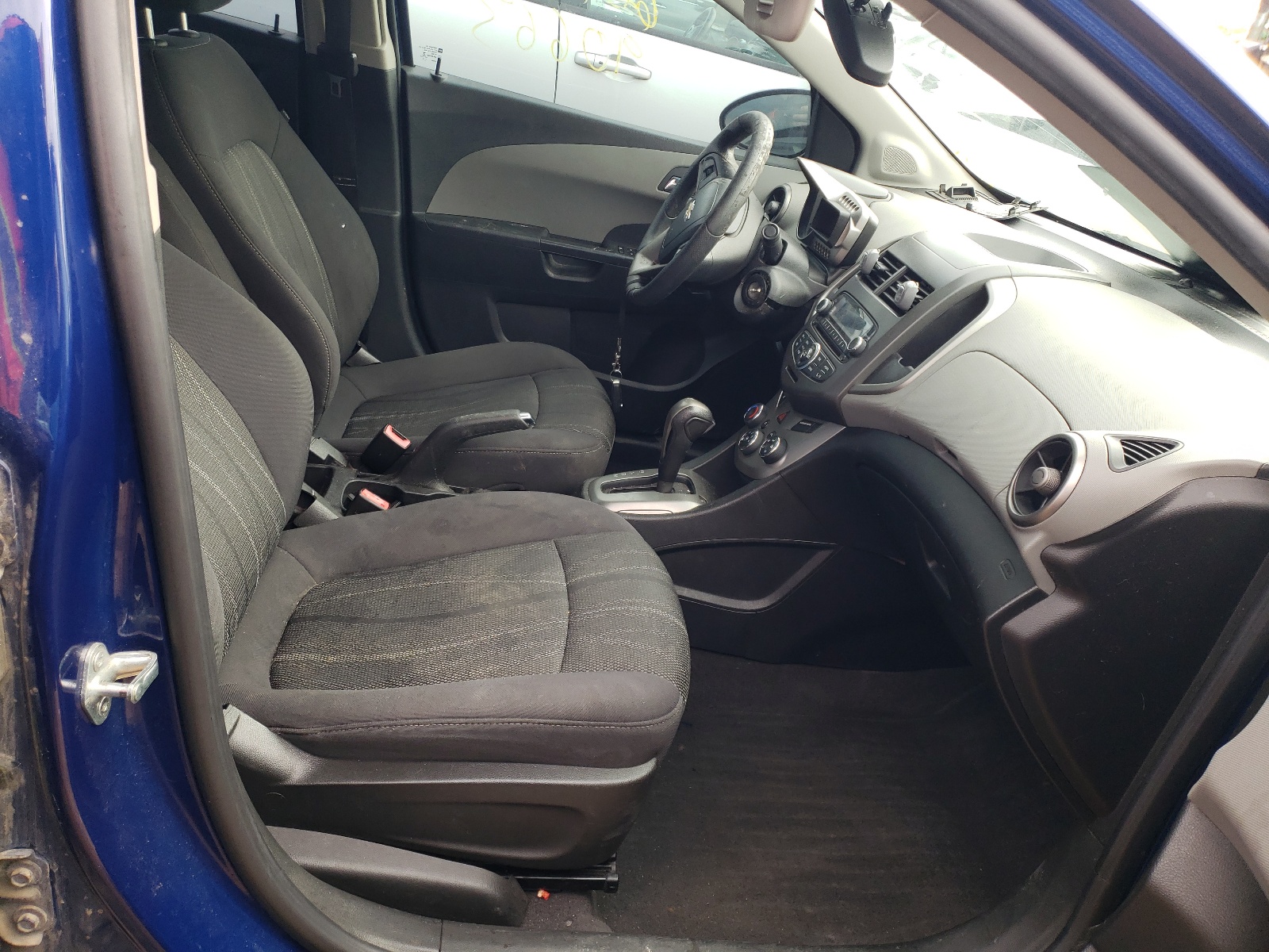 Photo 5 from auction – 2012 CHEVROLET SONIC LT with VIN 1G1JC5SH5C4211728