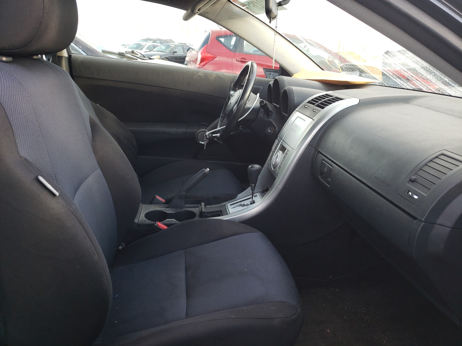 Photo 5 from auction – 2010 TOYOTA SCION TC with VIN JTKDE3B73A0320017