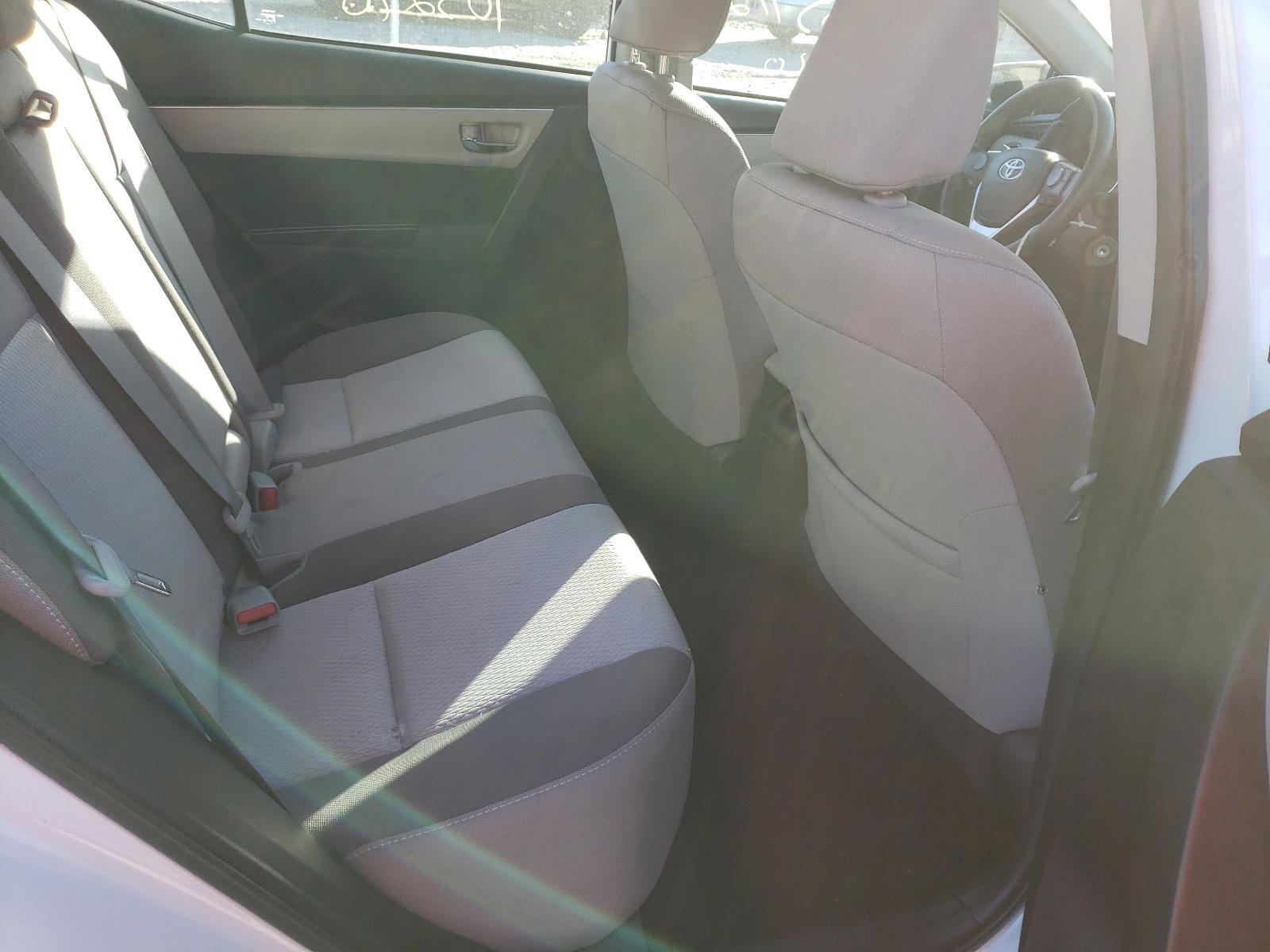 Photo 6 from auction – 2017 TOYOTA COROLLA L with VIN 2T1BURHEXHC814725