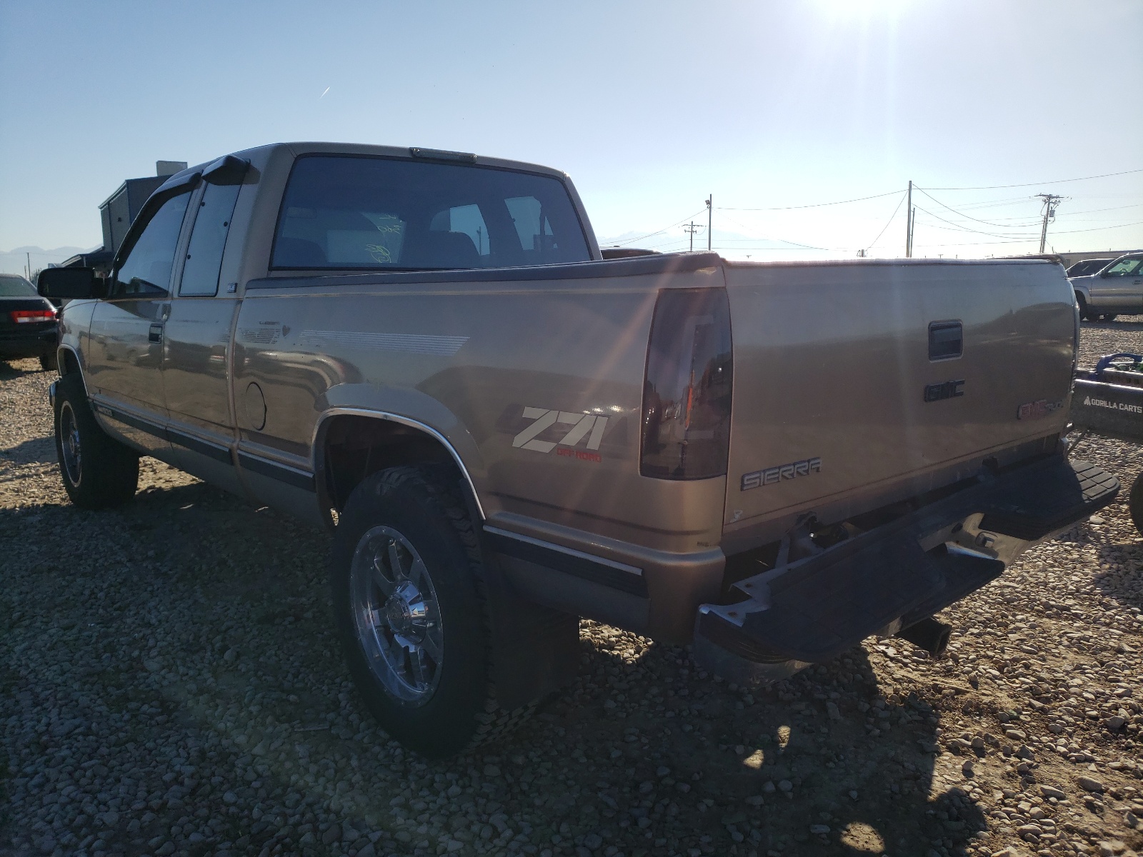 Photo 3 from auction – 1994 GMC SIERRA K15 with VIN 2GTEK19K2R1543975