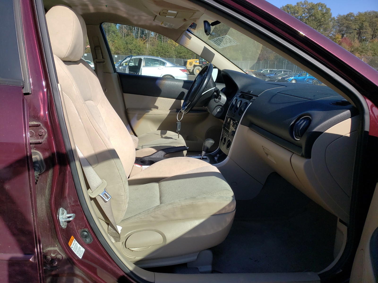 Photo 5 from auction – 2008 MAZDA 6 I with VIN 1YVHP80C685M03335