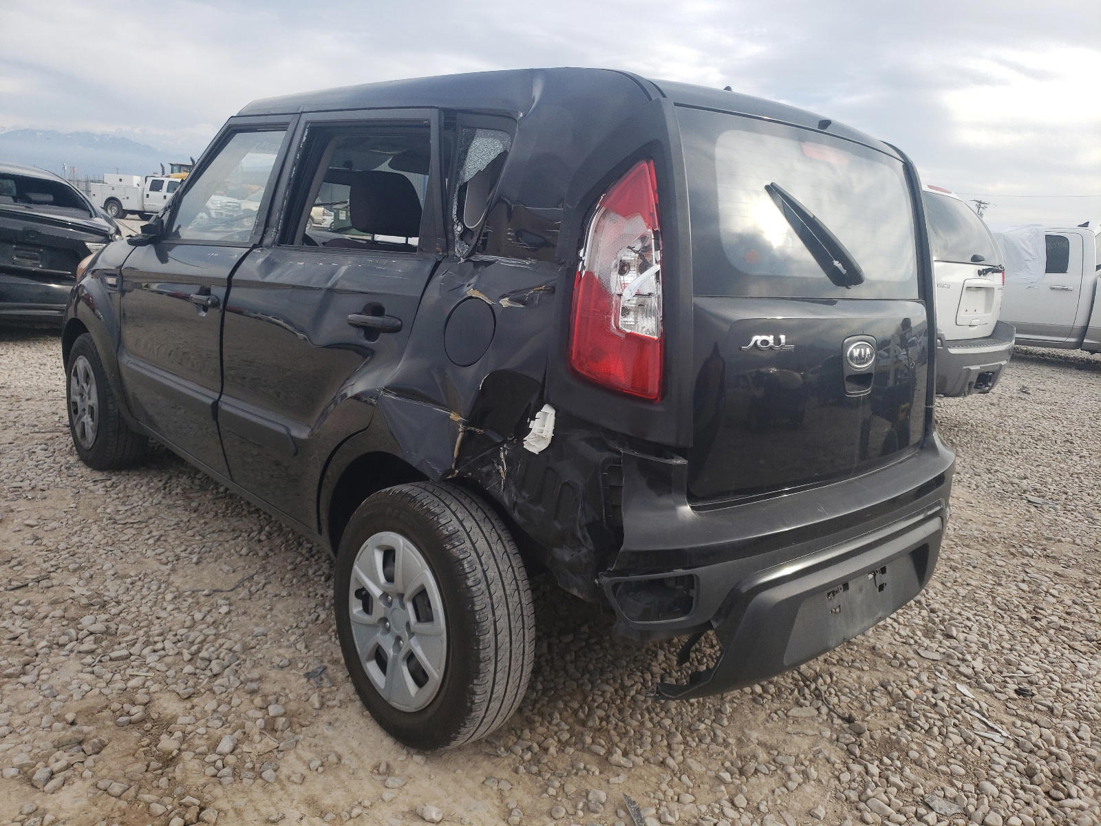 Photo 3 from auction – 2012 KIA SOUL with VIN KNDJT2A57C7744904
