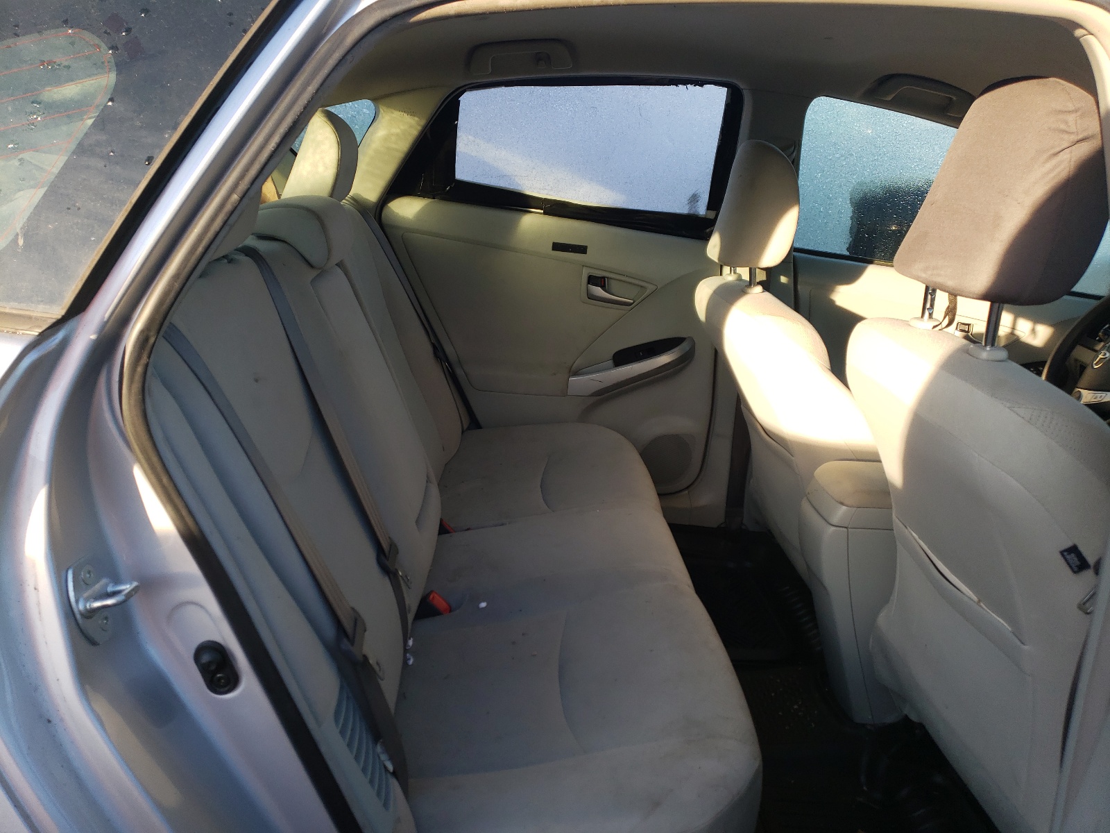 Zdjęcie 17 z aukcji – 2014 TOYOTA PRIUS z VIN JTDKN3DU9E1742679