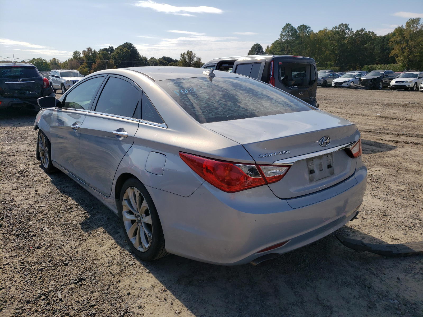 Photo 3 from auction – 2012 HYUNDAI SONATA SE with VIN 5NPEC4AC4CH363891