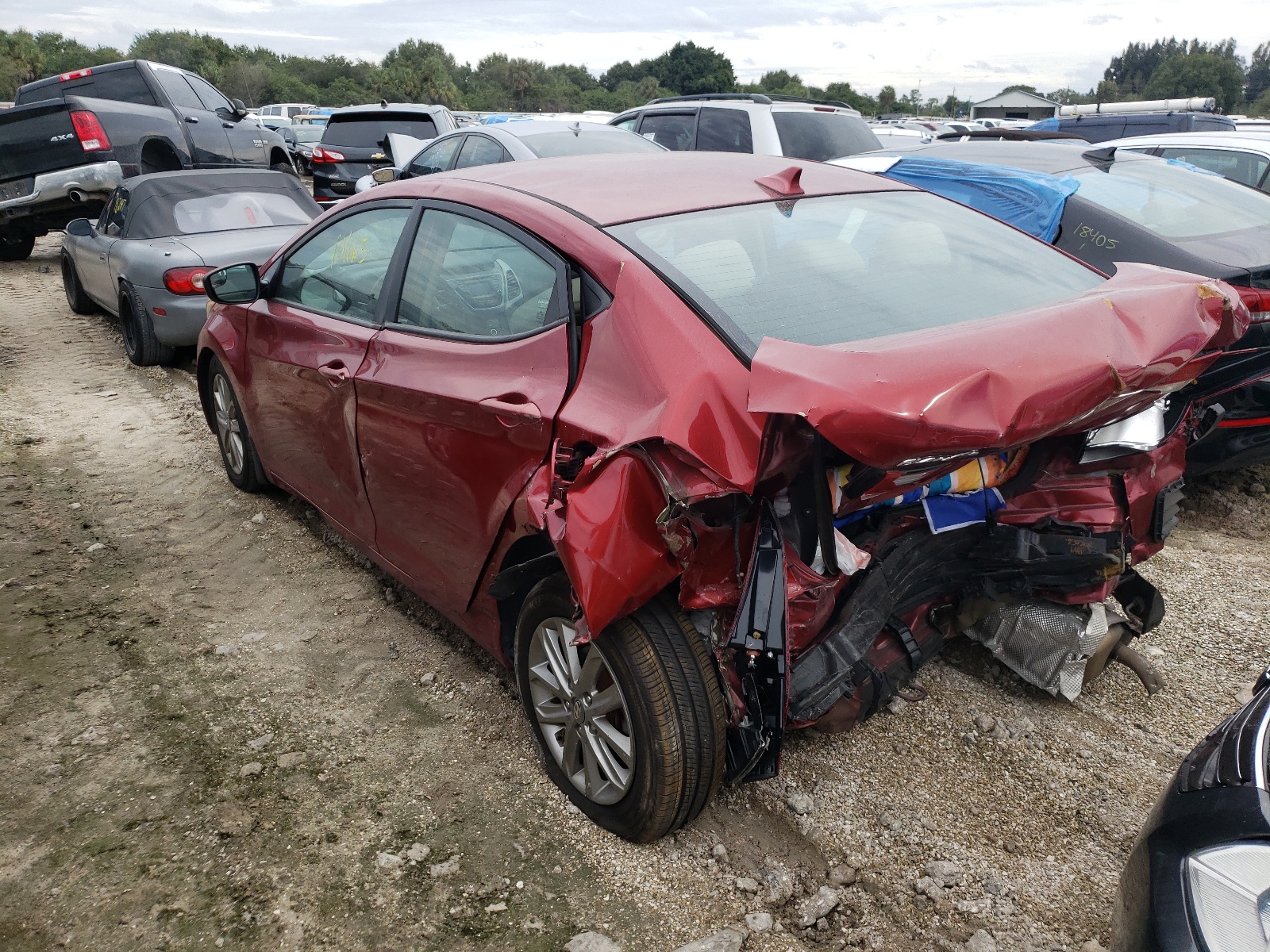 Photo 3 from auction – 2016 HYUNDAI ELANTRA SE with VIN 5NPDH4AE8GH655418