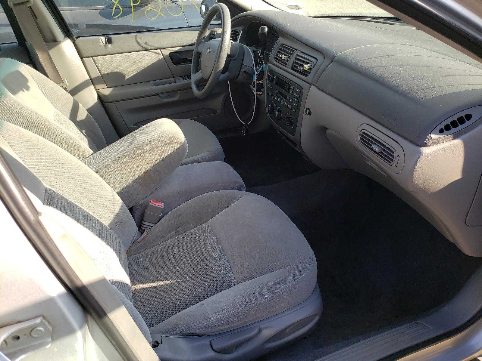 Photo 5 from auction – 2004 FORD TAURUS with VIN 1FAFP53294G179514