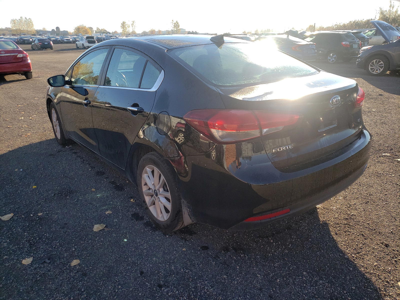 Photo 3 from auction – 2017 KIA FORTE EX with VIN 3KPFL4A84HE069662