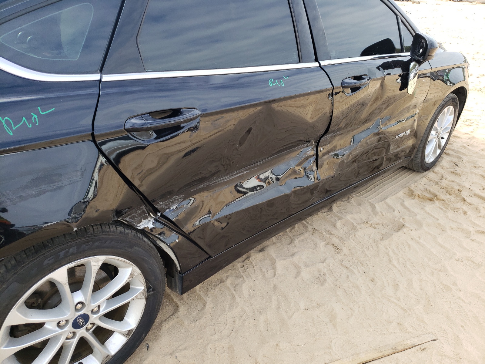 Photo 9 from auction – 2019 FORD FUSION SE with VIN 3FA6P0LU5KR180217
