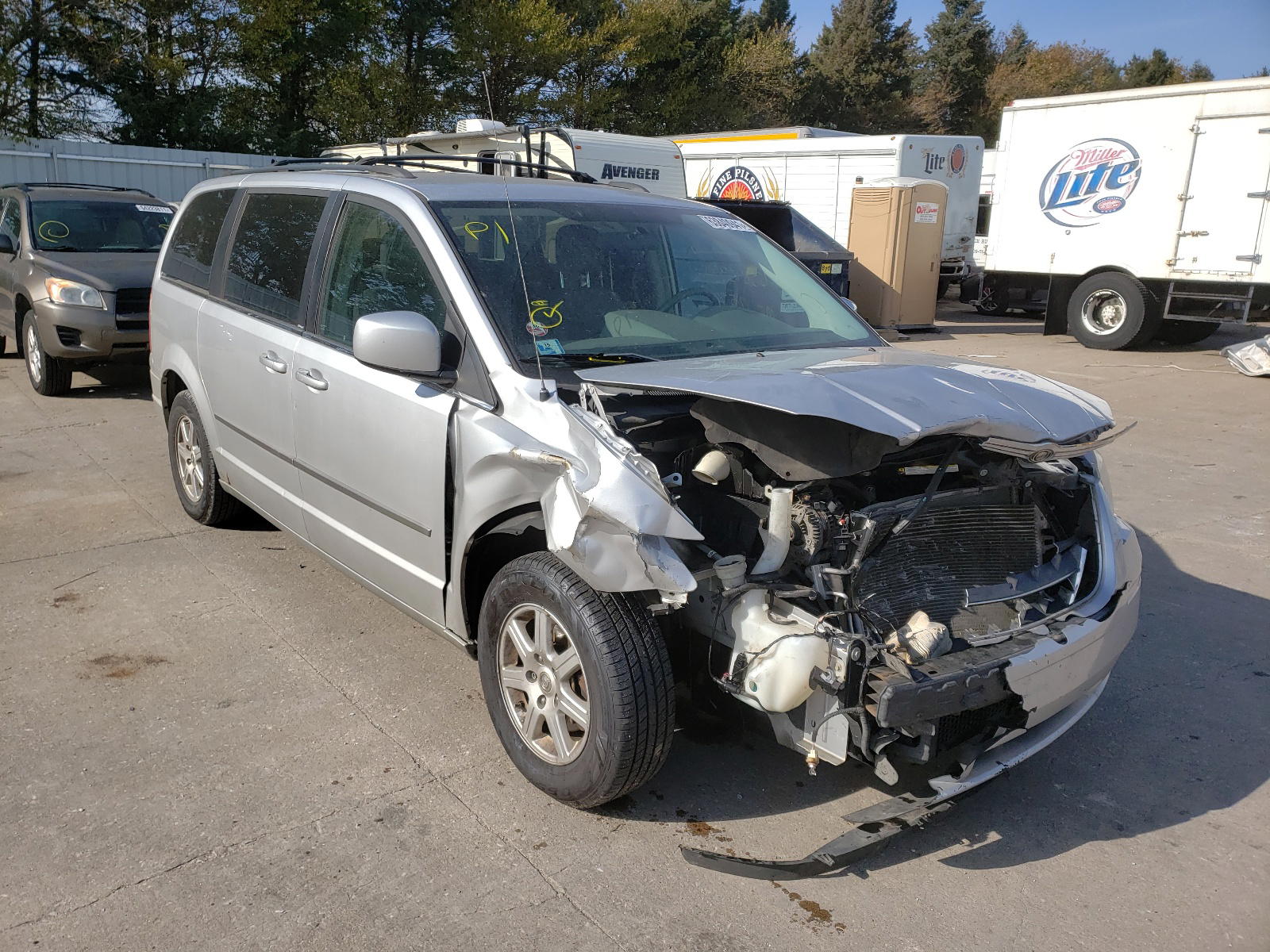CHRYSLER TOWN & COU 2010 with VIN 2A4RR5D11AR393733 - Photo from auction