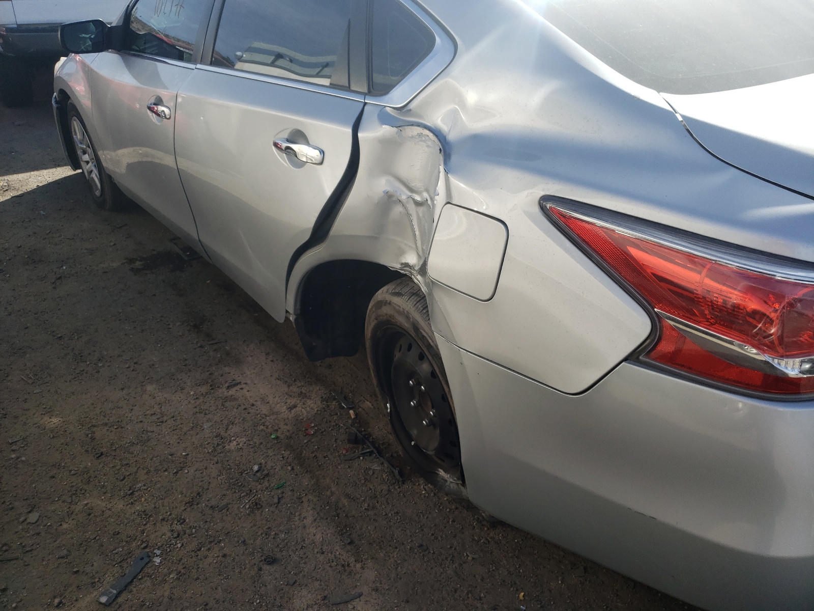 Photo 9 from auction – 2014 NISSAN ALTIMA 2.5 with VIN 1N4AL3AP2EN379978