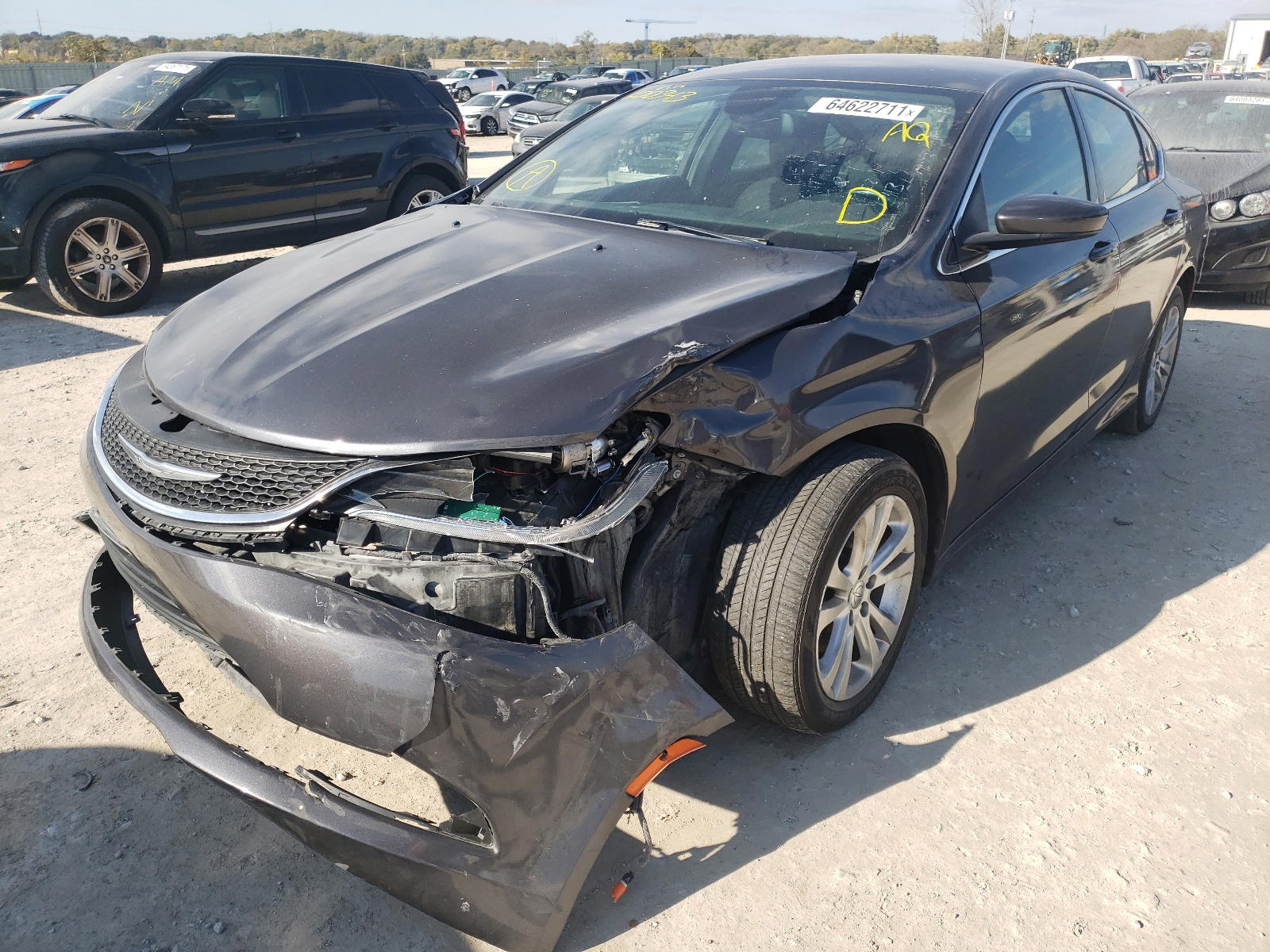 Photo 2 from auction – 2015 CHRYSLER 200 LIMITE with VIN 1C3CCCAB7FN600343