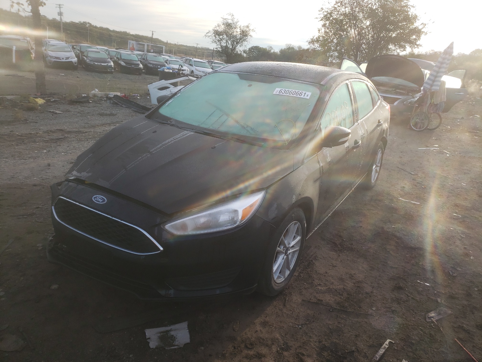 Foto 2 de la subasta – 2018 FORD FOCUS SE con VIN 1FADP3F29JL203076