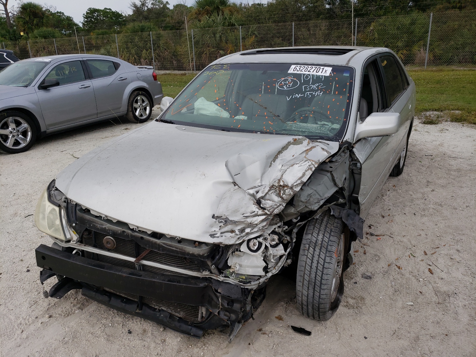 Photo 9 from auction – 2002 TOYOTA AVALON XL with VIN 4T1BF28B52U261544