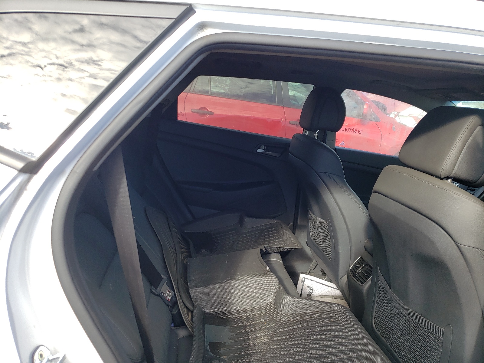 Photo 6 from auction – 2018 HYUNDAI TUCSON SEL with VIN KM8J3CA45JU609587