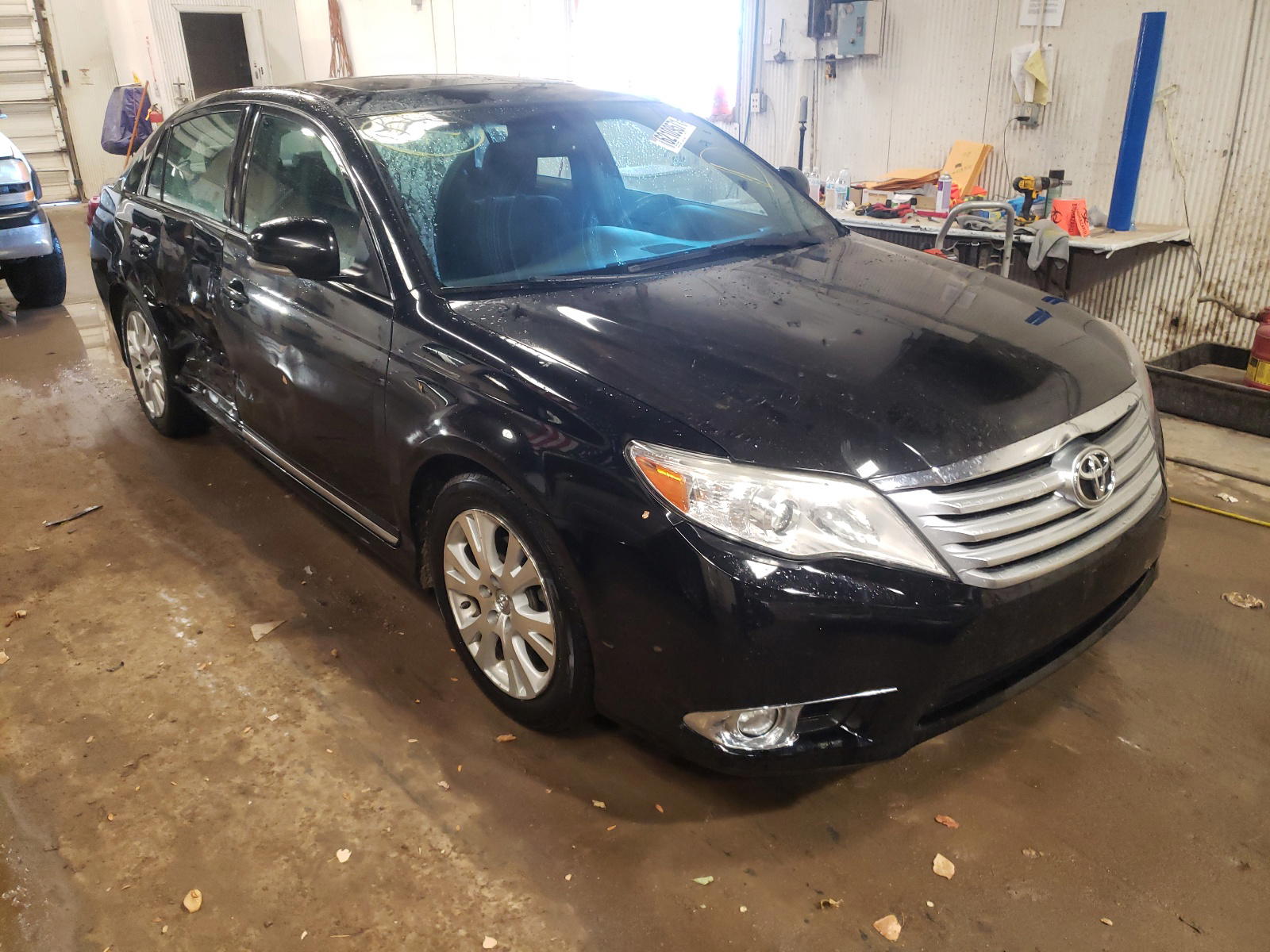 TOYOTA AVALON BAS 2012 with VIN 4T1BK3DB4CU443129 - Photo from auction