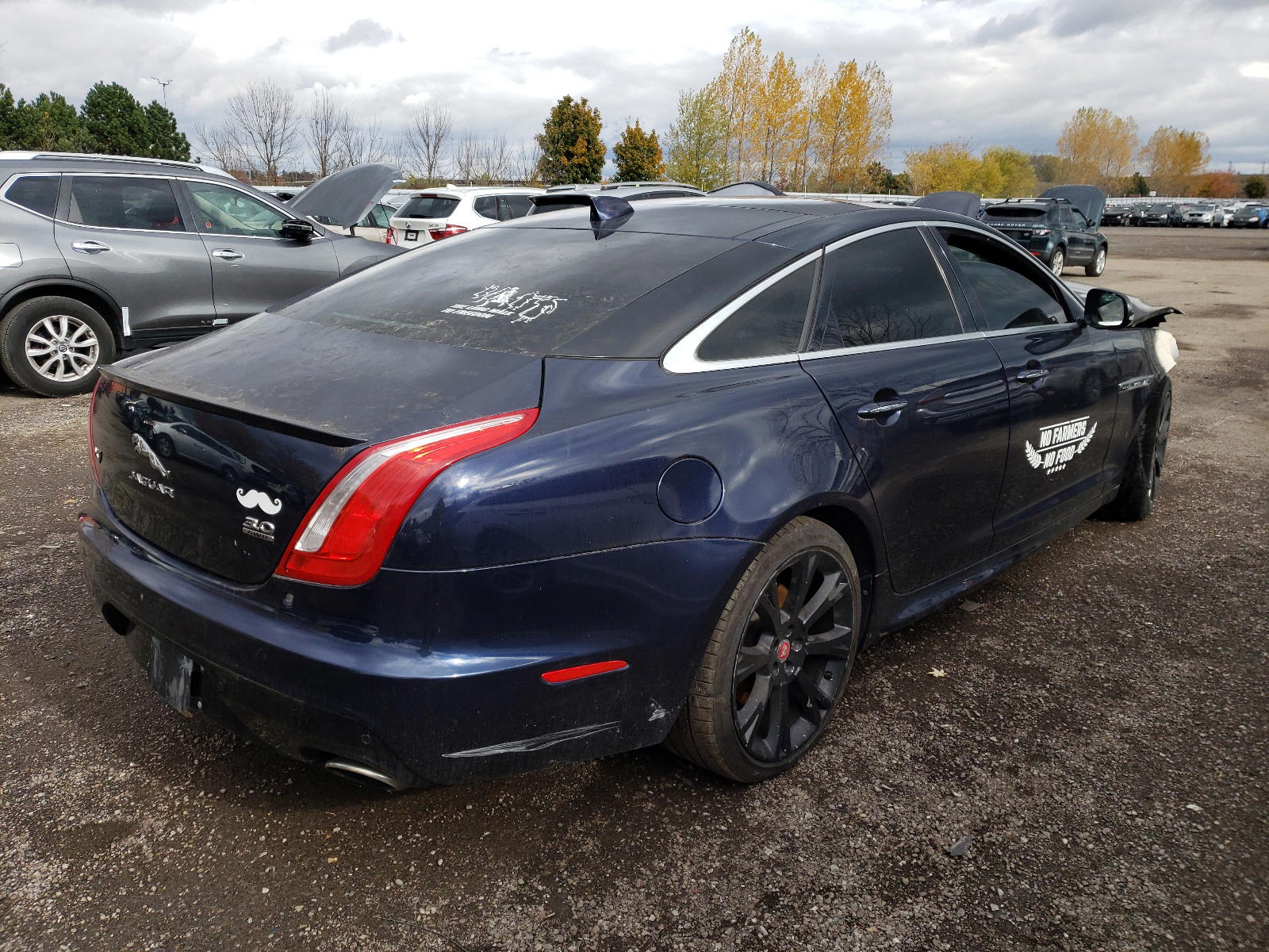 Photo 4 from auction – 2016 JAGUAR XJ with VIN SAJXJ1CD5G8W02857