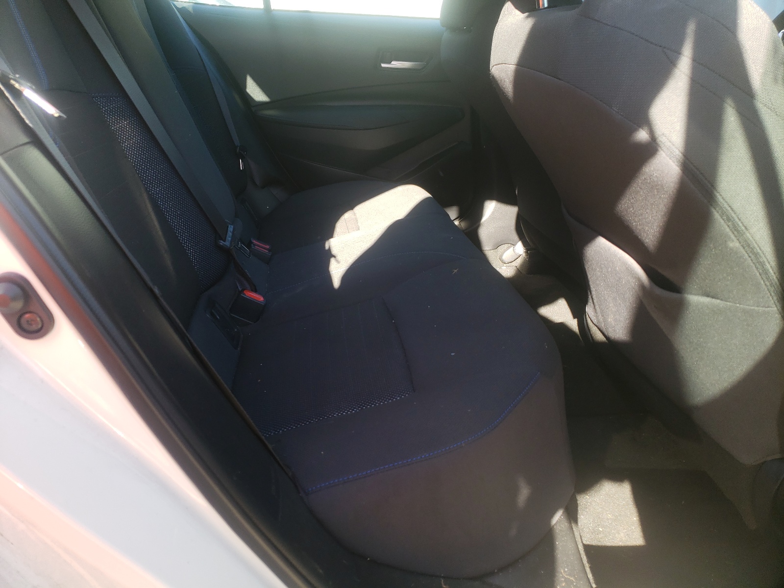 Photo 6 from auction – 2021 TOYOTA COROLLA SE with VIN 5YFS4MCE0MP073053