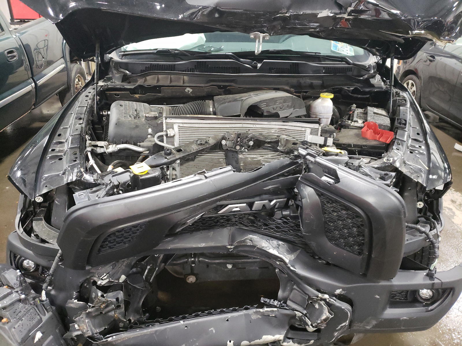 Photo 7 from auction – 2019 RAM 1500 CLASS with VIN 1C6RR7GG1KS670521