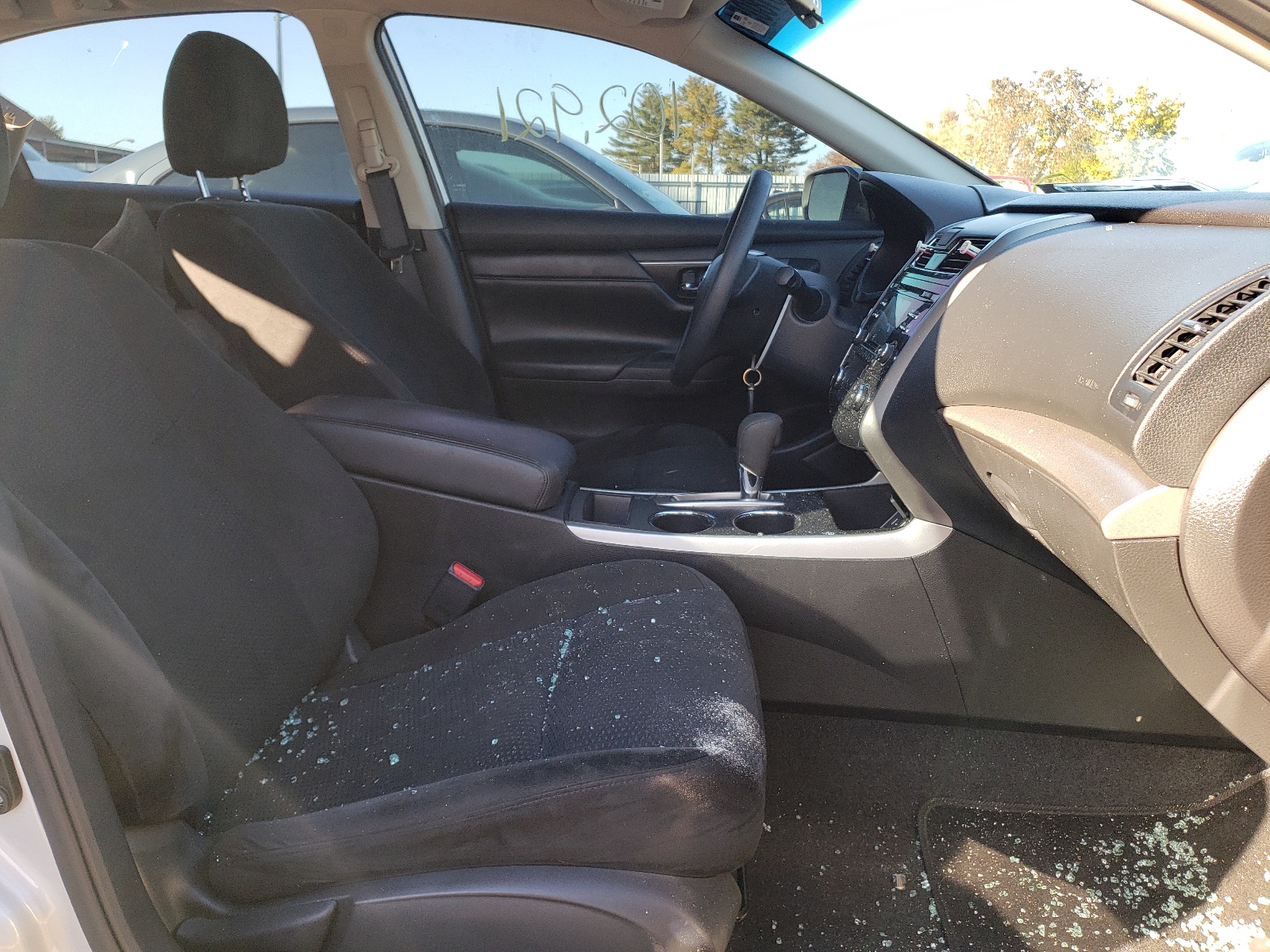 Photo 5 from auction – 2015 NISSAN ALTIMA 2.5 with VIN 1N4AL3AP3FC433074