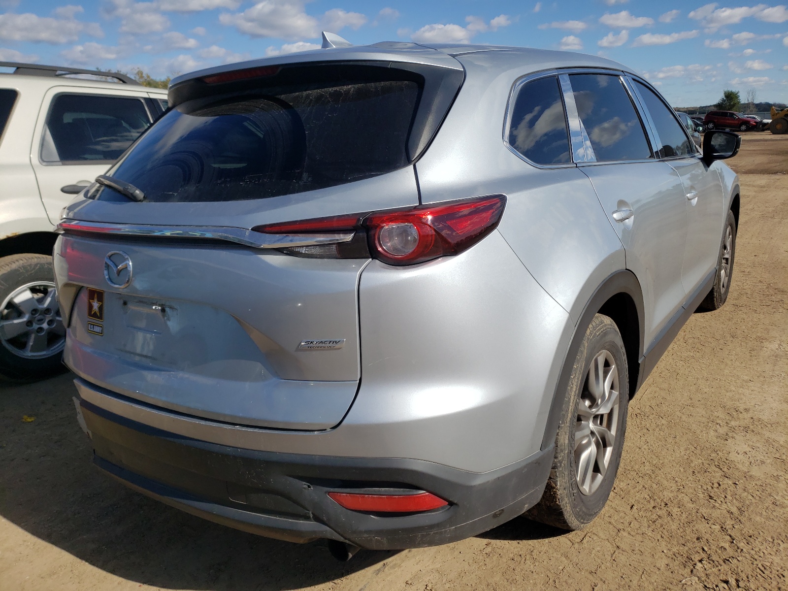 Photo 4 from auction – 2018 MAZDA CX-9 TOURI with VIN JM3TCACY0J0228472