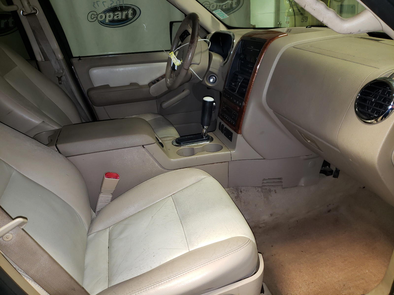 Photo 5 from auction – 2007 FORD EXPLORER E with VIN 1FMEU74E47UB86245