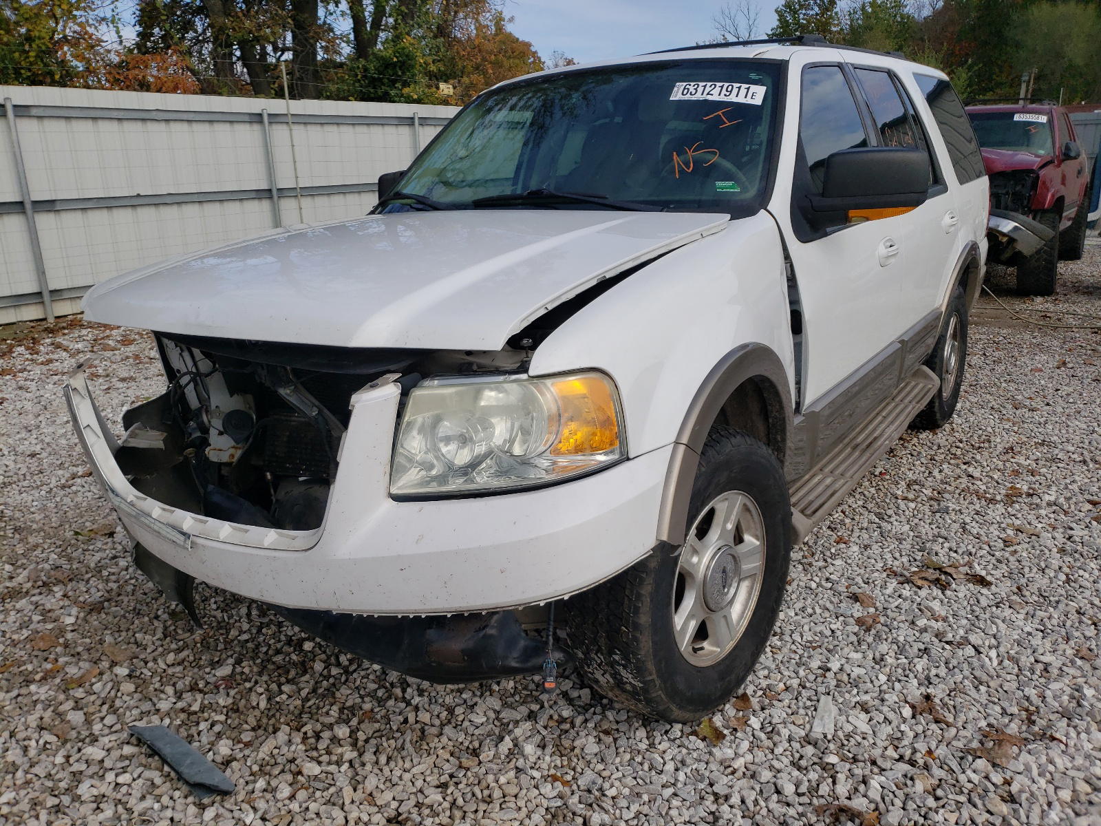 Photo 2 from auction – 2004 FORD EXPEDITION with VIN 1FMPU17L64LB30034