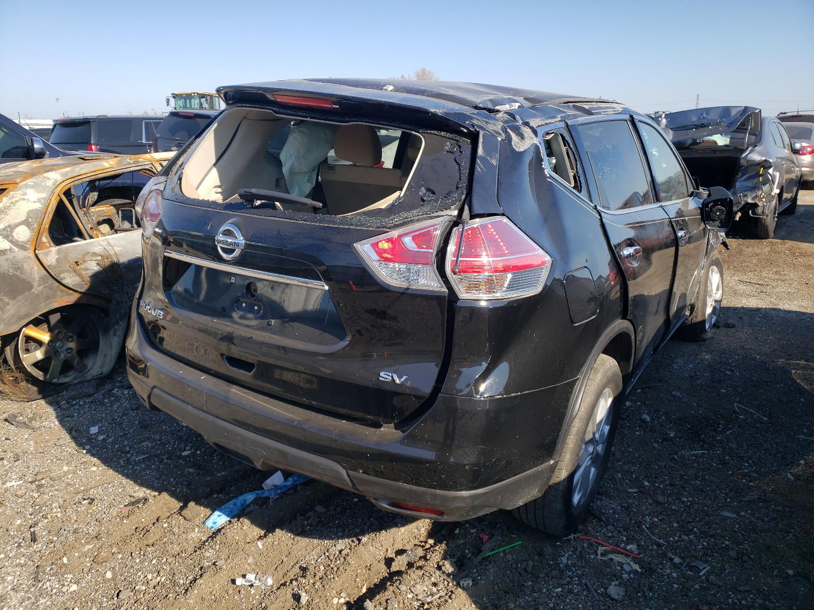 Photo 4 from auction – 2015 NISSAN ROGUE S with VIN KNMAT2MT7FP586451