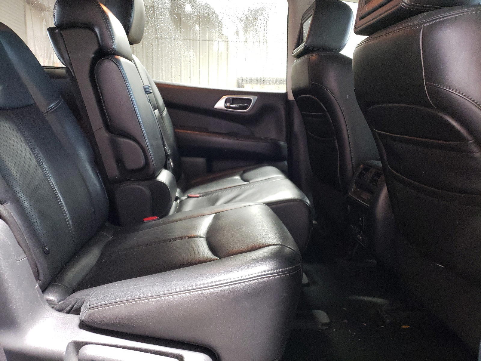 Photo 6 from auction – 2013 NISSAN PATHFINDER with VIN 5N1AR2MM3DC677322