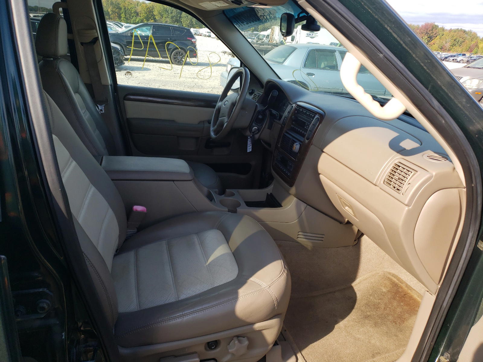 Photo 5 from auction – 2002 FORD EXPLORER E with VIN 1FMZU64WX2ZA49326