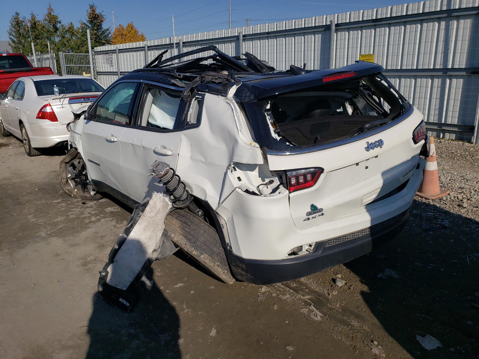 Photo 3 from auction – 2018 JEEP COMPASS LI with VIN 3C4NJDCB5JT402544