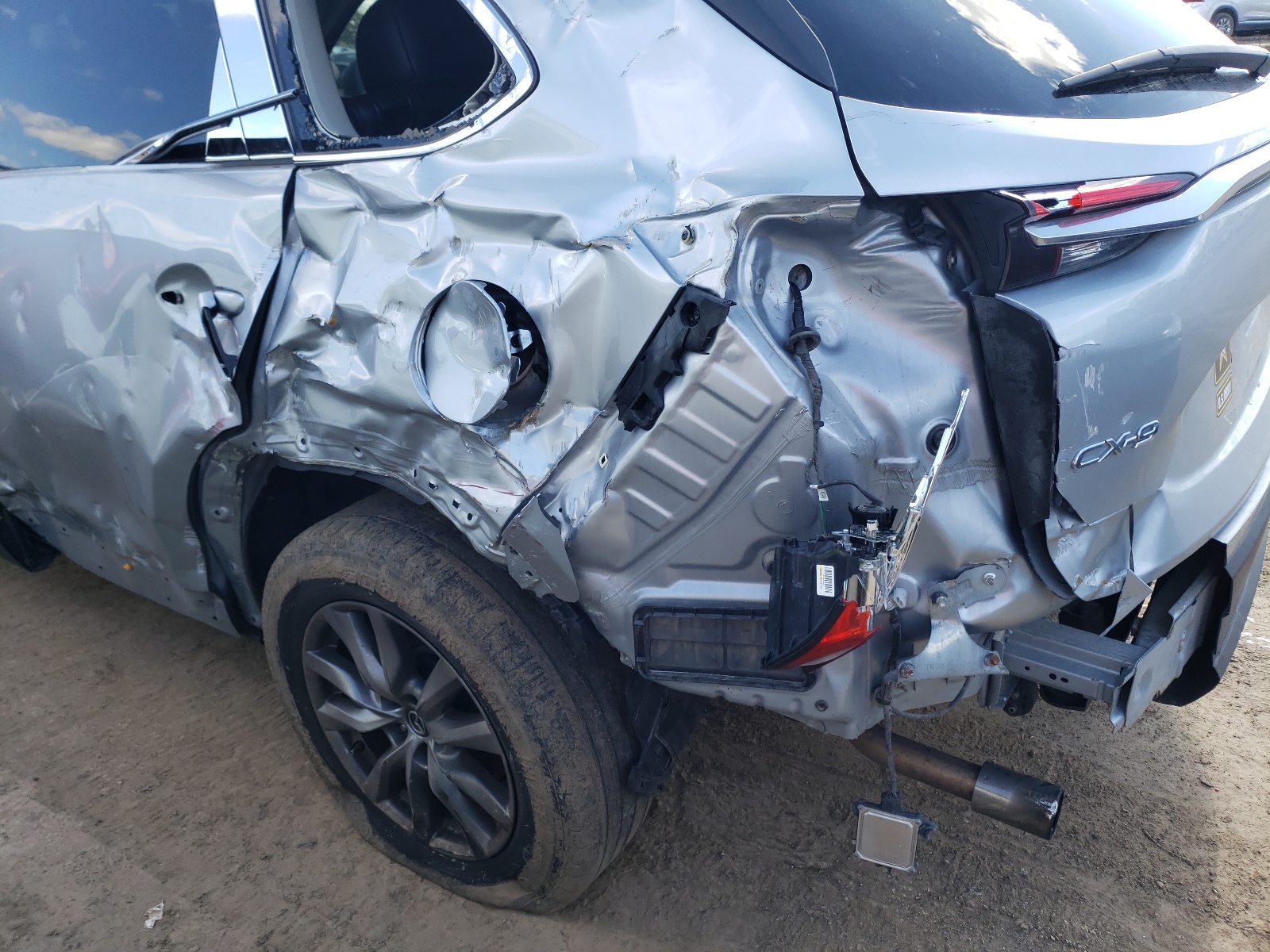 Photo 9 from auction – 2018 MAZDA CX-9 TOURI with VIN JM3TCACY0J0228472